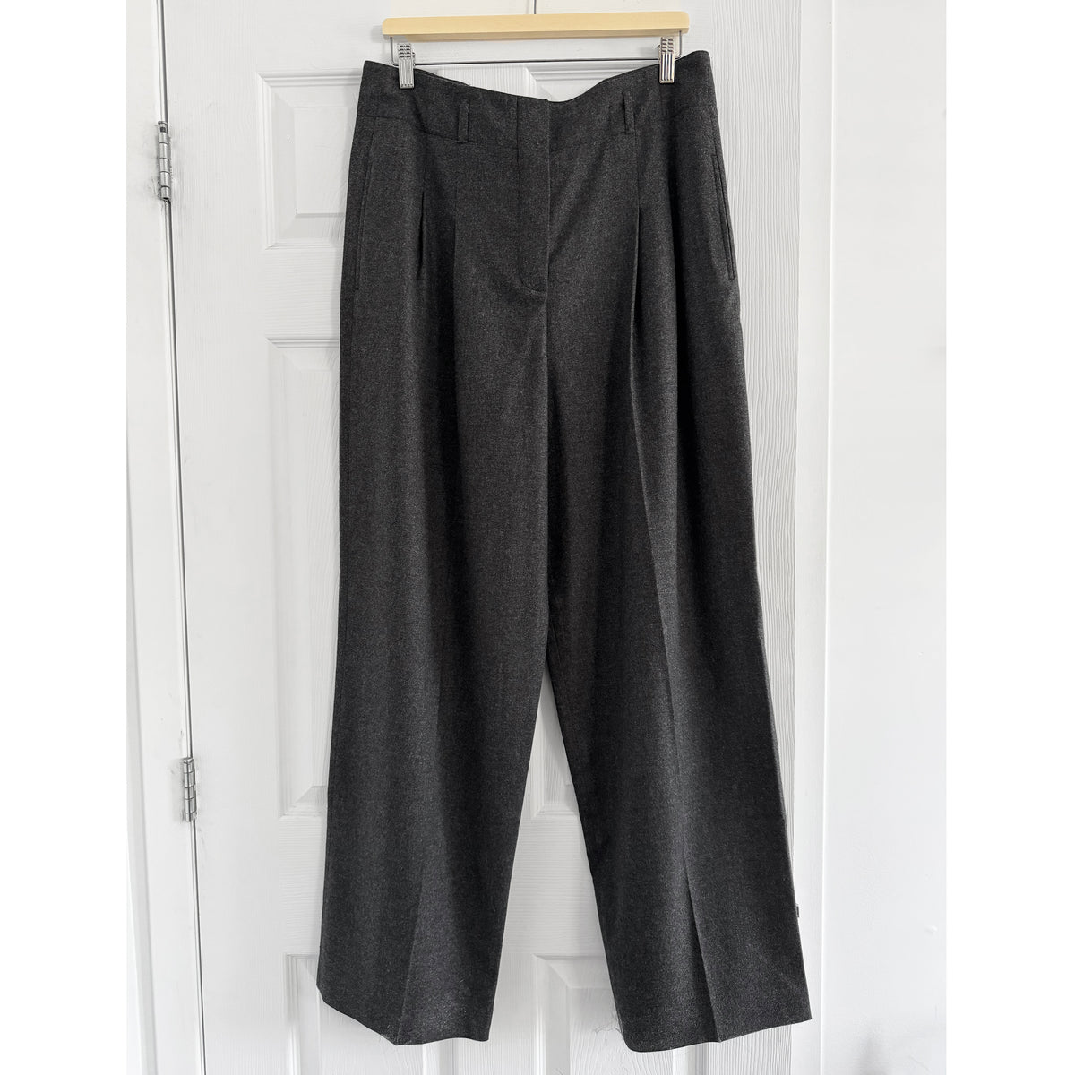 Loro Piana Wide Leg Pleated Grey Cashmere Trousers, size 46IT - fits like size 10 ish