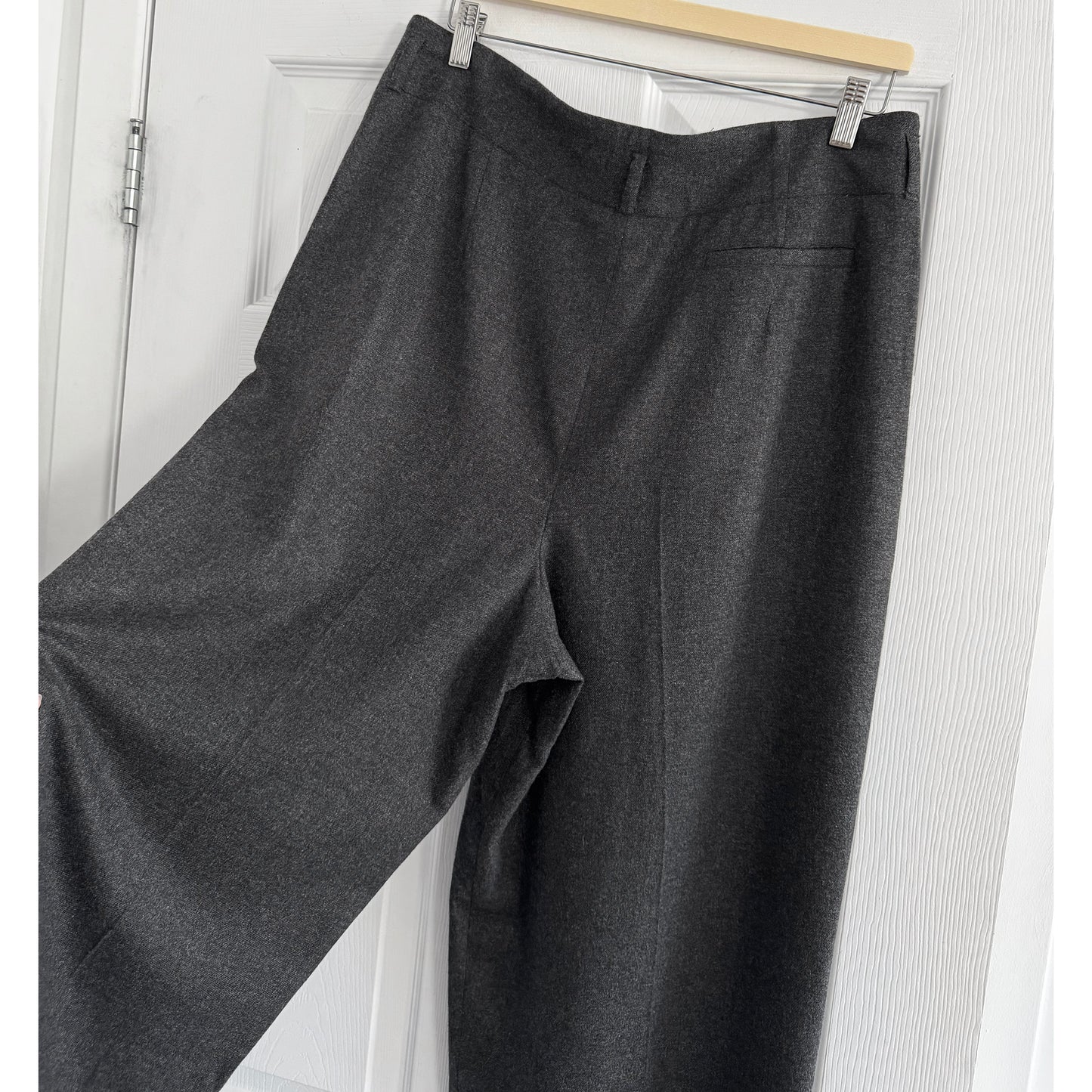 Loro Piana Wide Leg Pleated Grey Cashmere Trousers, size 46IT - fits like size 10 ish