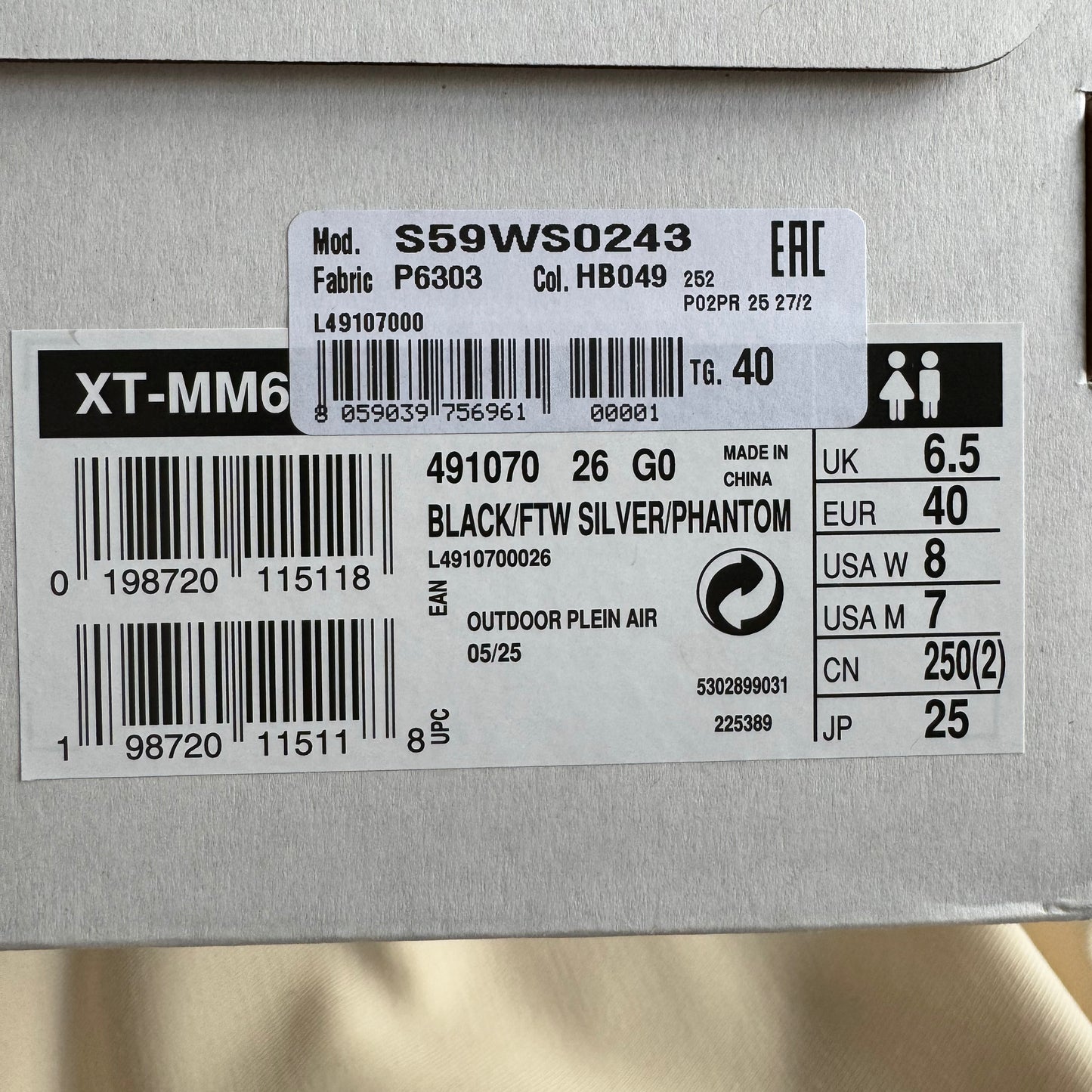 MM6 x Salomon XT sneaker in Black/Silver, size 8