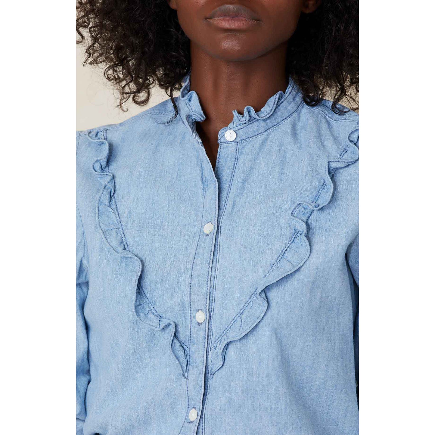 Nili Lotan "Marcela" Chambray Shirt in Light Blue, size Small