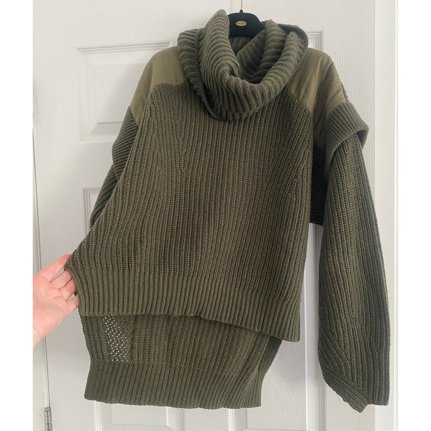 Marfa Stance Convertible Rib Crew Jumper in Olive Green, size Small