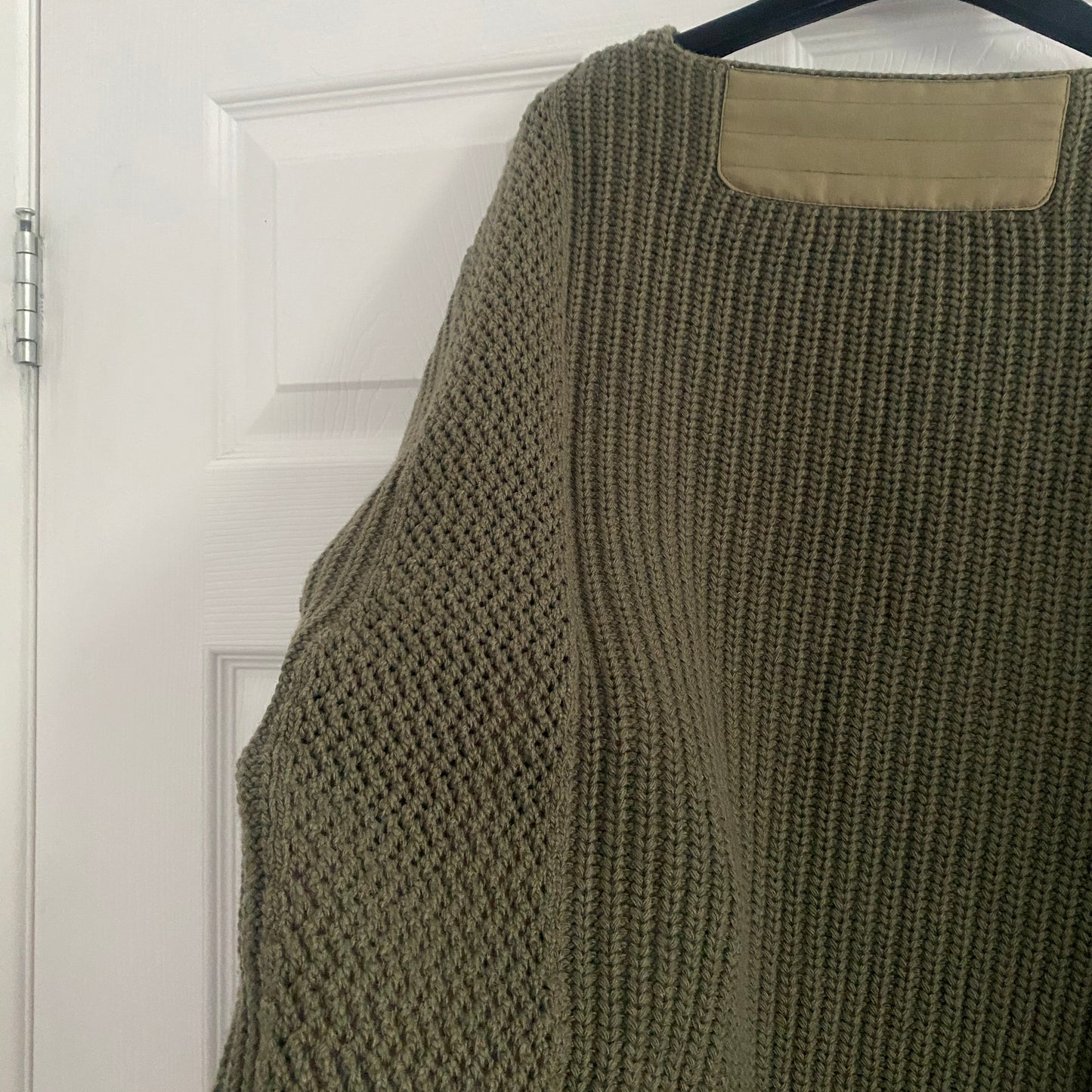Marfa Stance Convertible Rib Crew Jumper in Olive Green, size Small