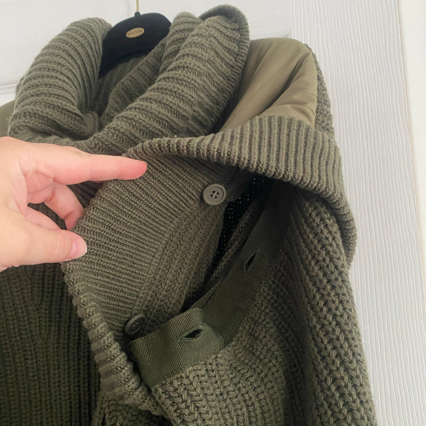 Marfa Stance Convertible Rib Crew Jumper in Olive Green, size Small