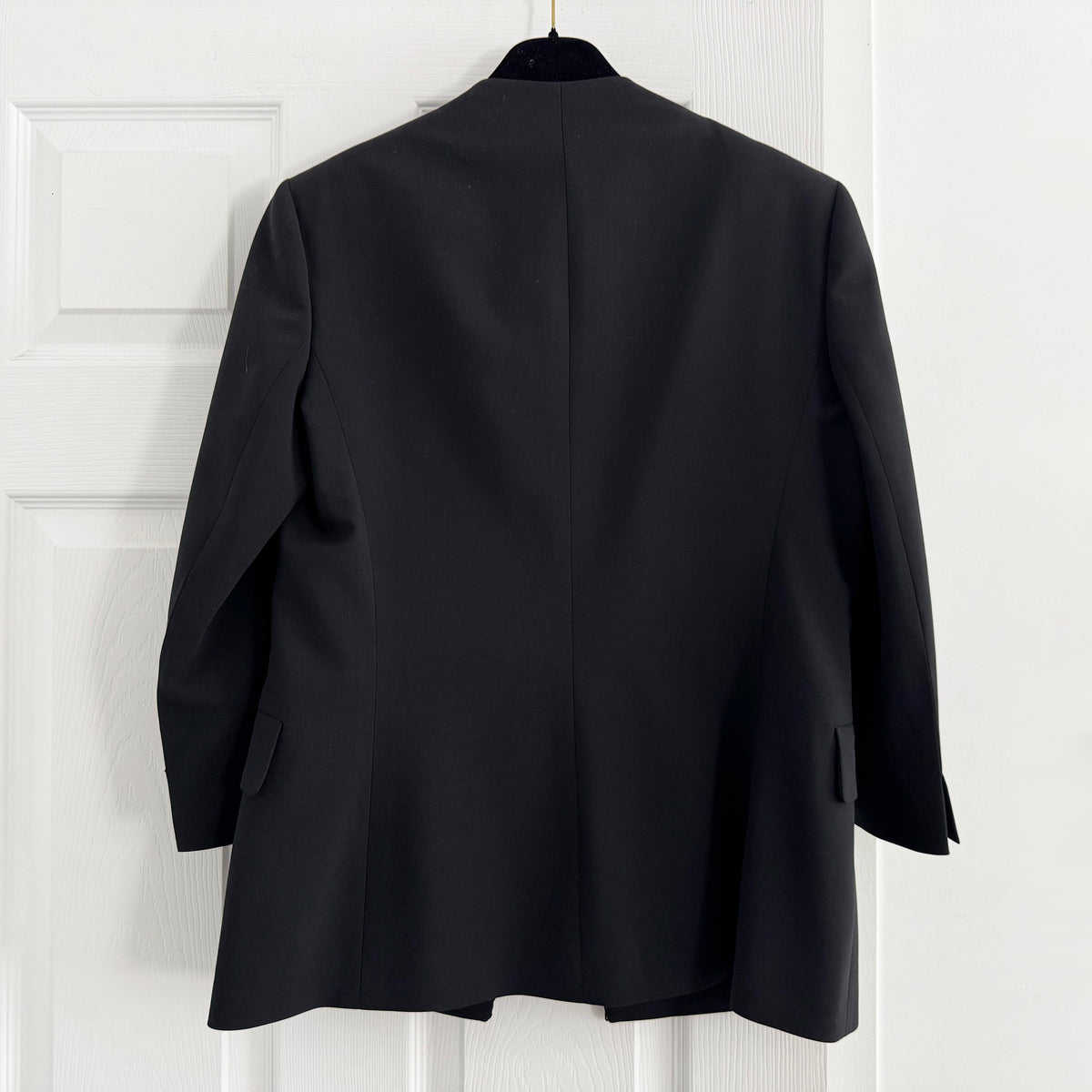 Marlowe Skirt Suit in Black, size 44IT