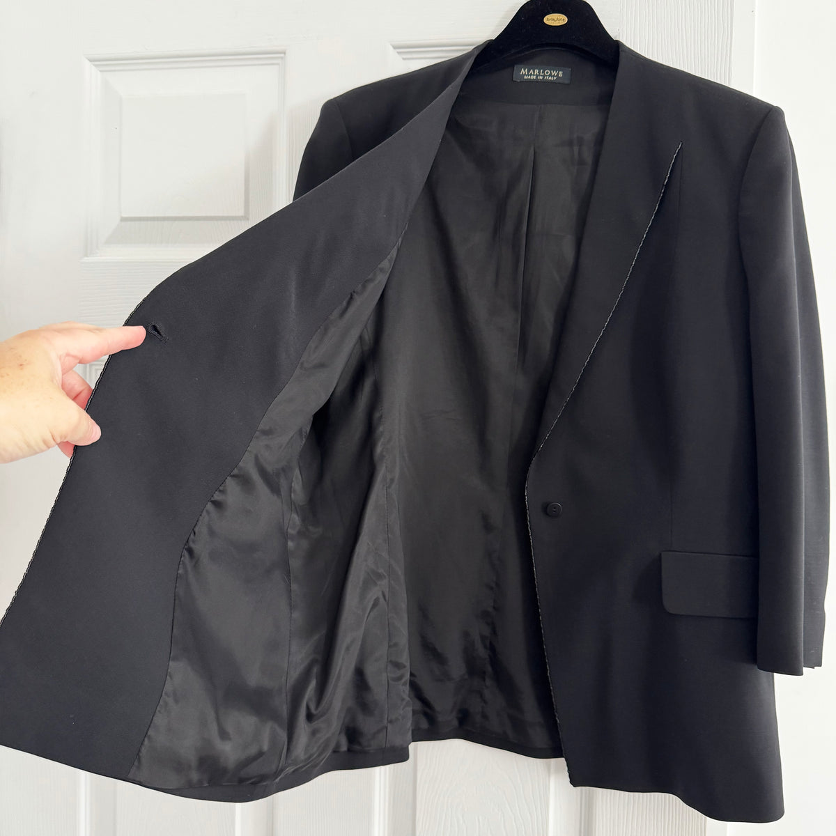 Marlowe Skirt Suit in Black, size 44IT