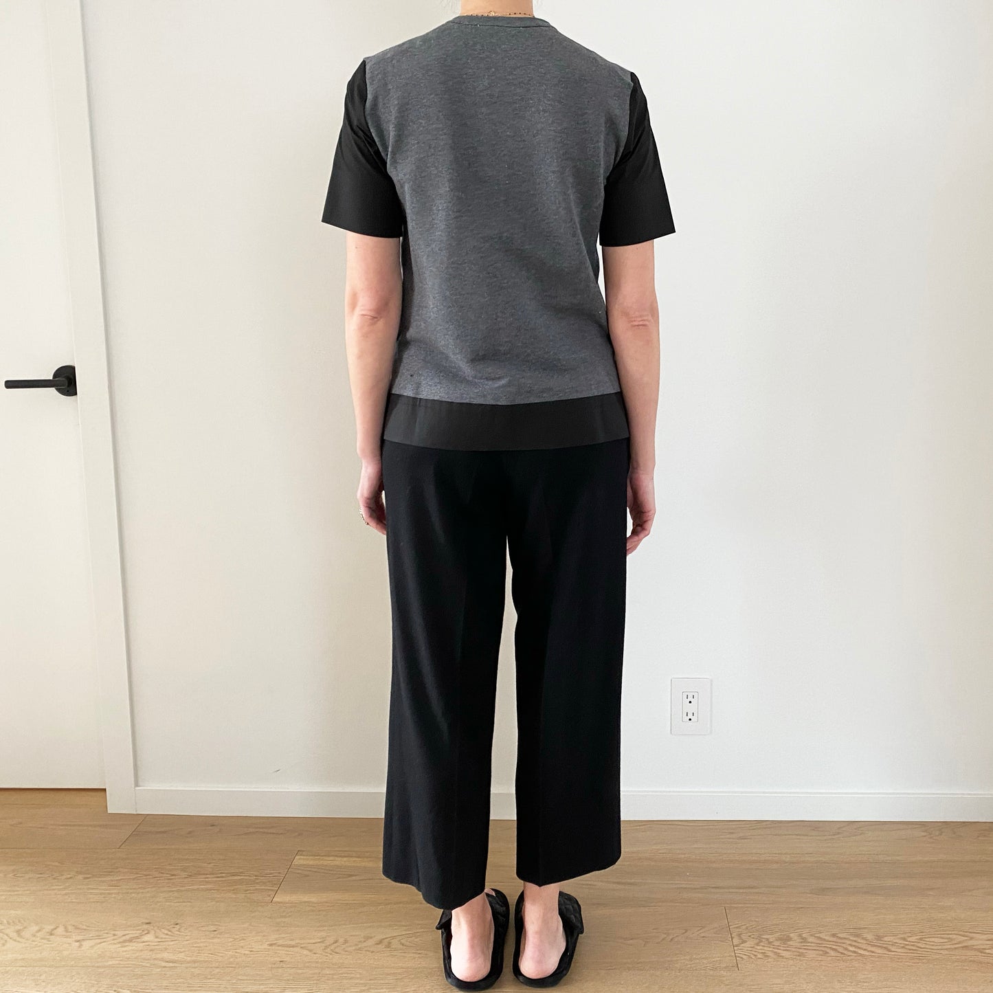 Marni Gris/Noir Manches courtes Zip Up, taille 40 (convient à la taille Xs/S)