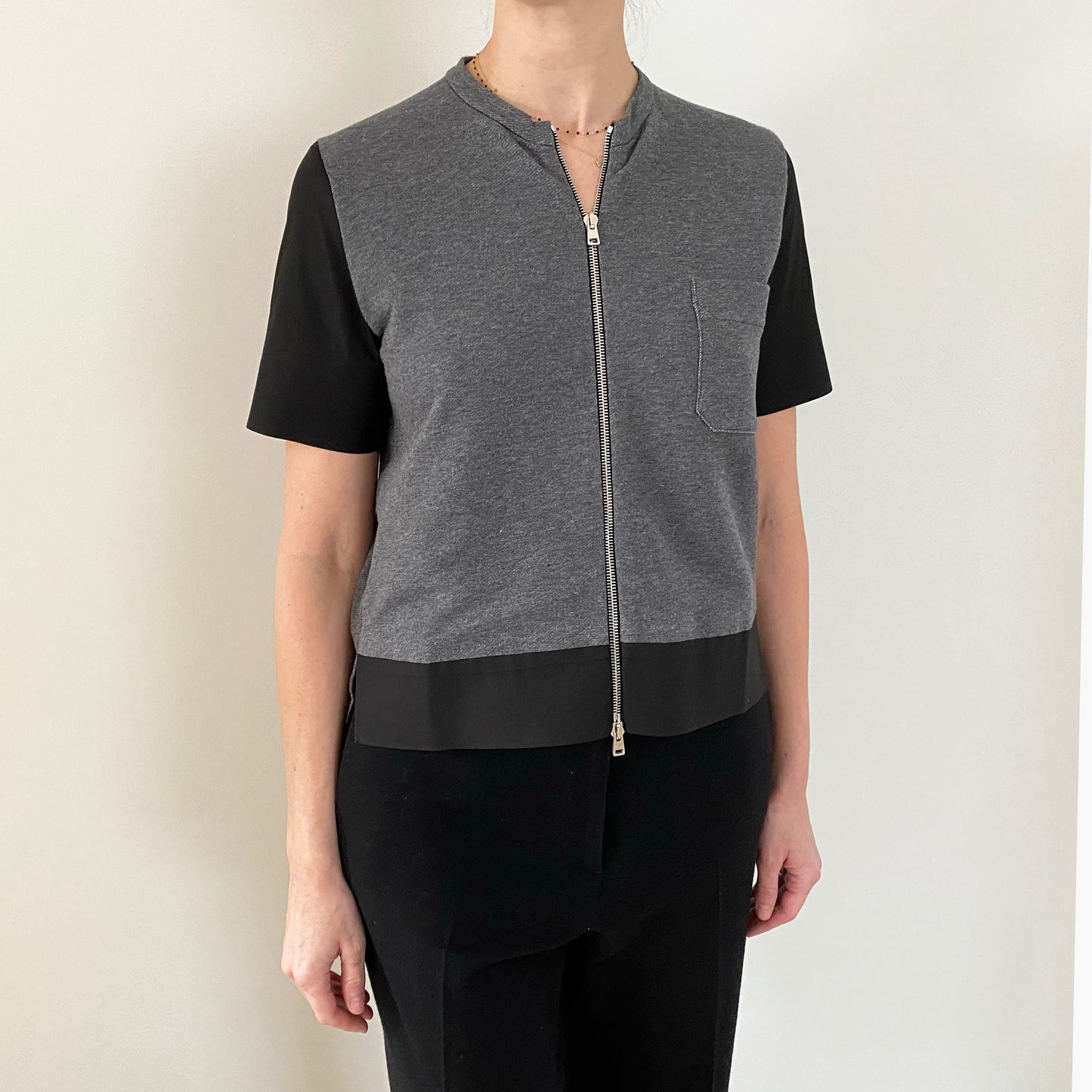 Marni Gris/Noir Manches courtes Zip Up, taille 40 (convient à la taille Xs/S)