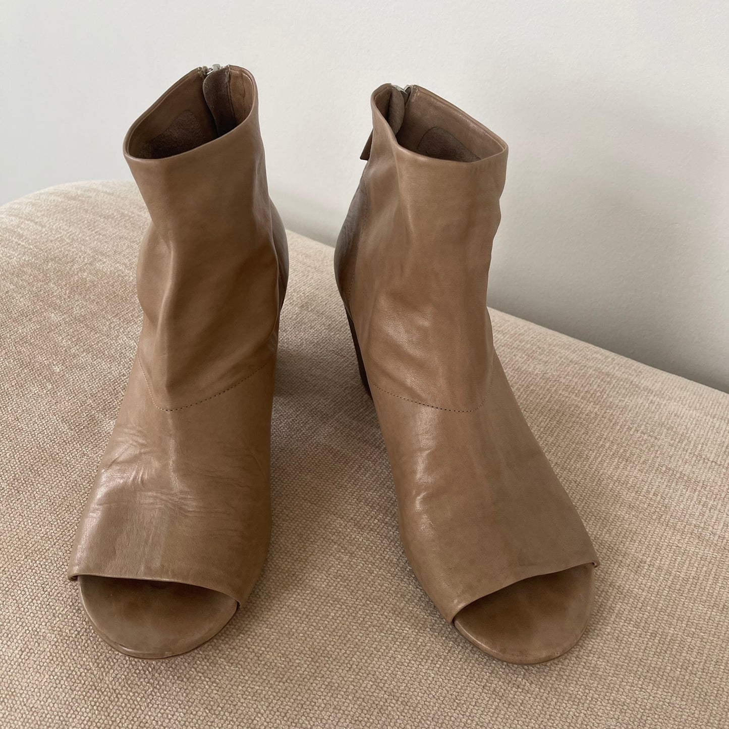 Bottines Peep Toe en cuir taupe Marsell, taille 41