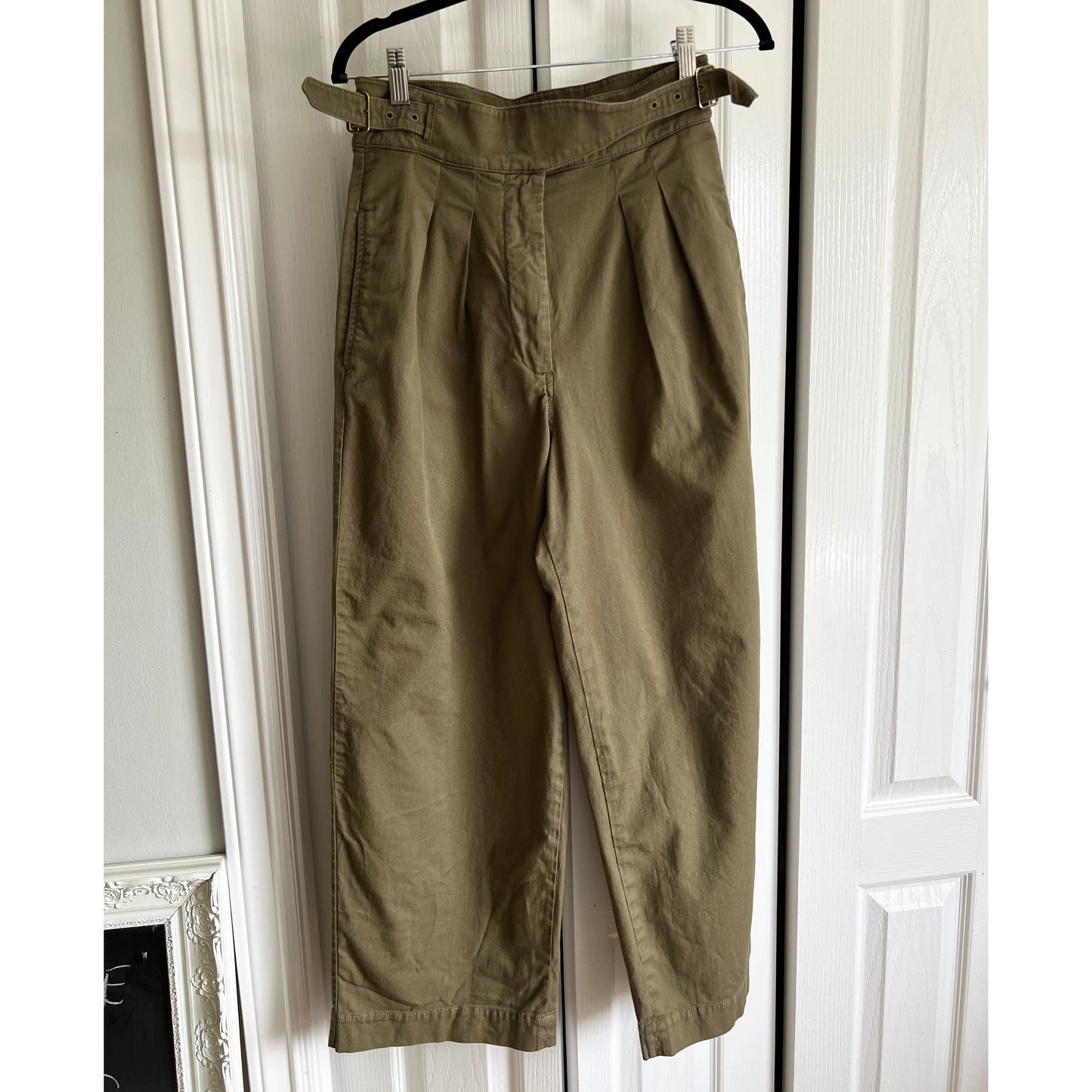 Max Mara Weekend "Foggia" Pleated Pant in Green, size 8 (fits like size 4)