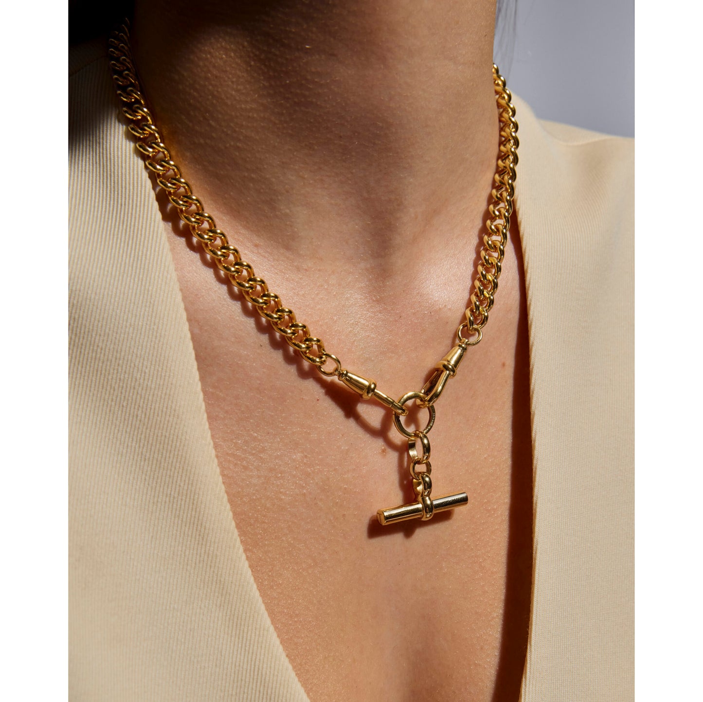 Tilly Sveaas Medium Gold T-bar on Medium Curb Clipt Necklace