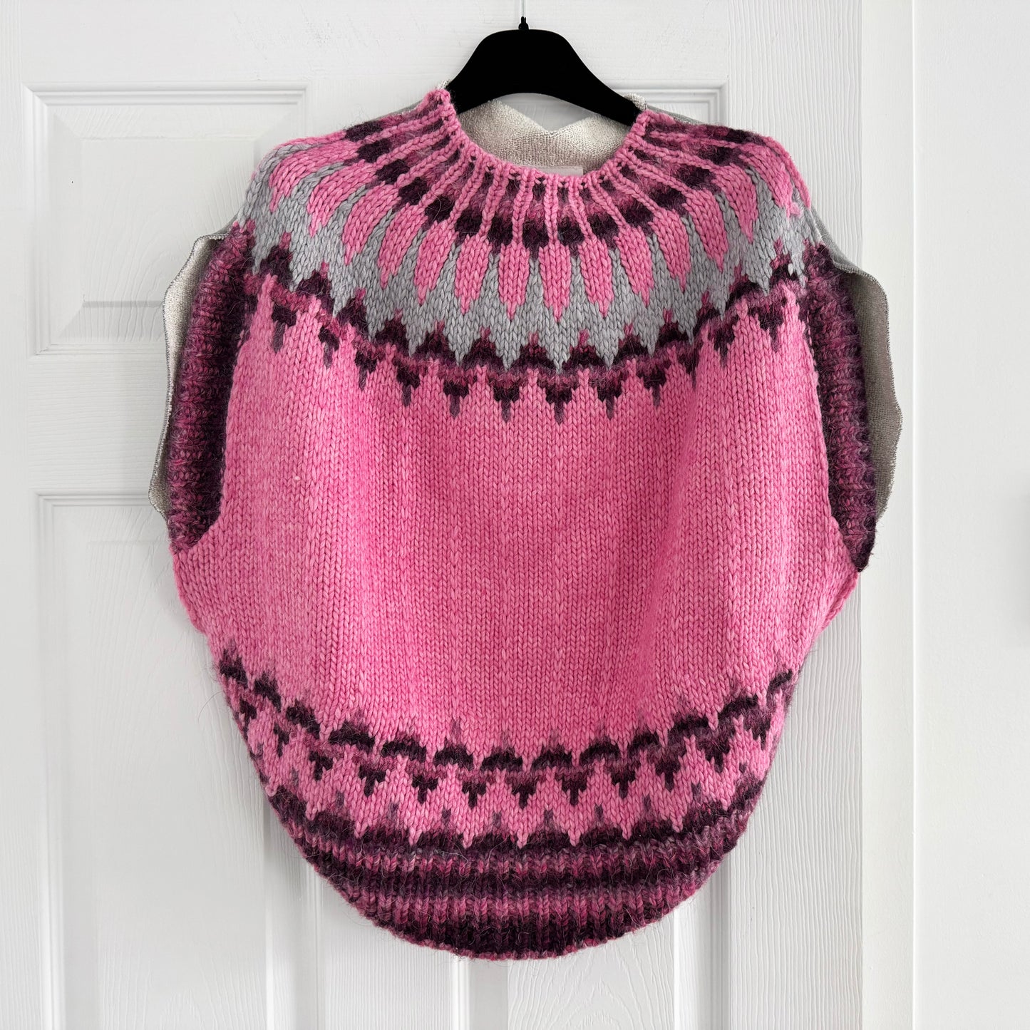 MM6 Fair Isle Knit Circle Sweater in Pink, size Medium (fits S/M)