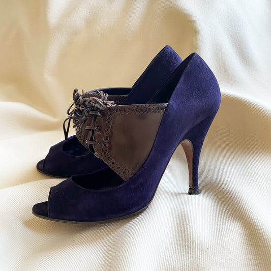 Moschino Cheap & Chic Purple Suede Peep Toe Spectators, size 38 (fits wide). Suitable for a wider 8/8.5