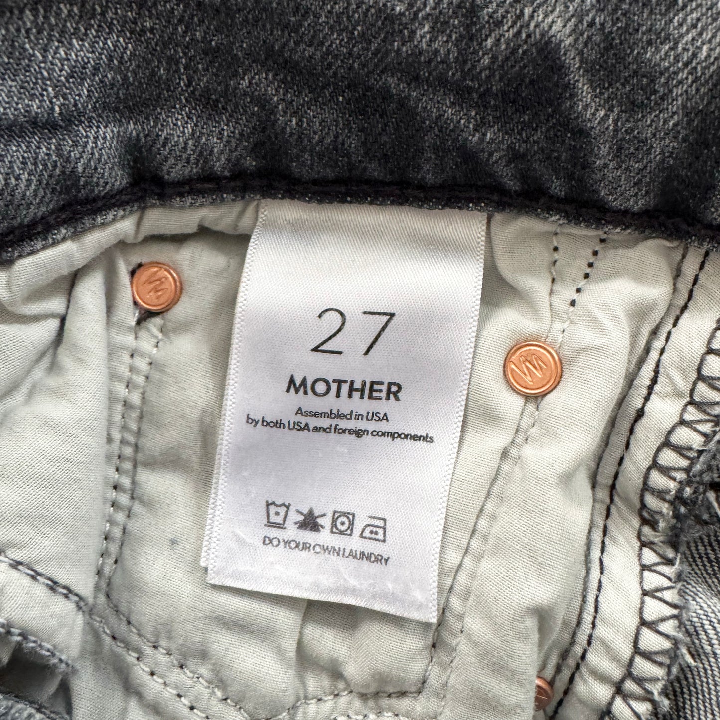 Mother Denim "Undercover" Frayed Shorts in "Drawing A Blank", size 27