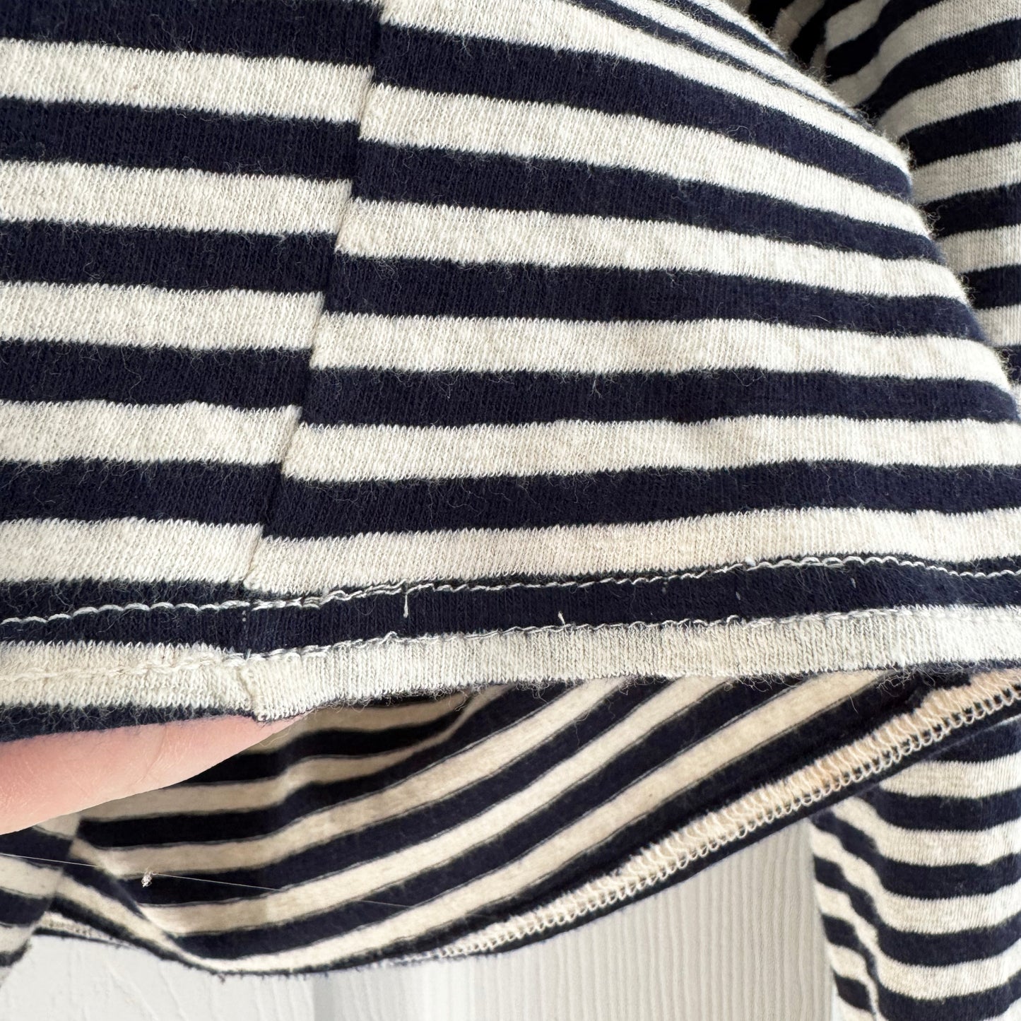 Mother "Dugout Scoop Pocket" Striped Tee in Navy/White, size Small