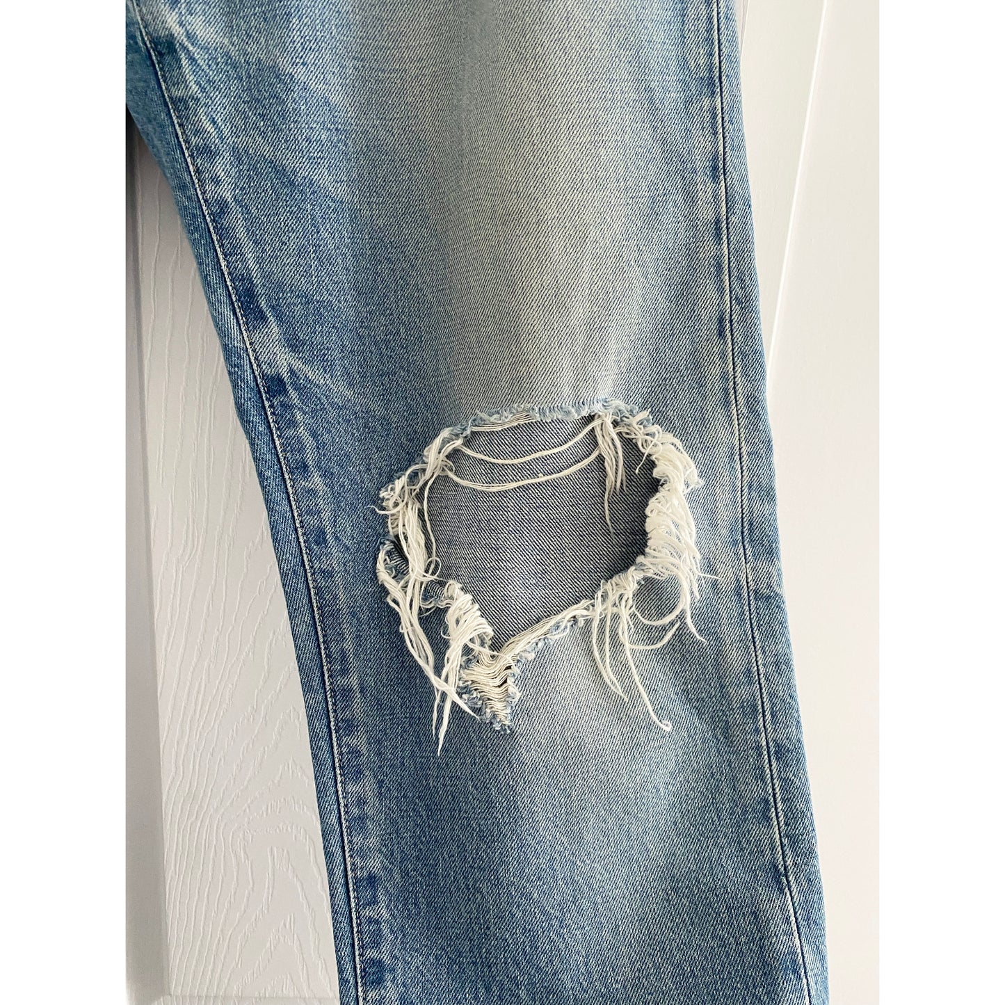 Moussy "McAllen" Blue Jean with Ripped Knee, size 31 (fits like size 30)