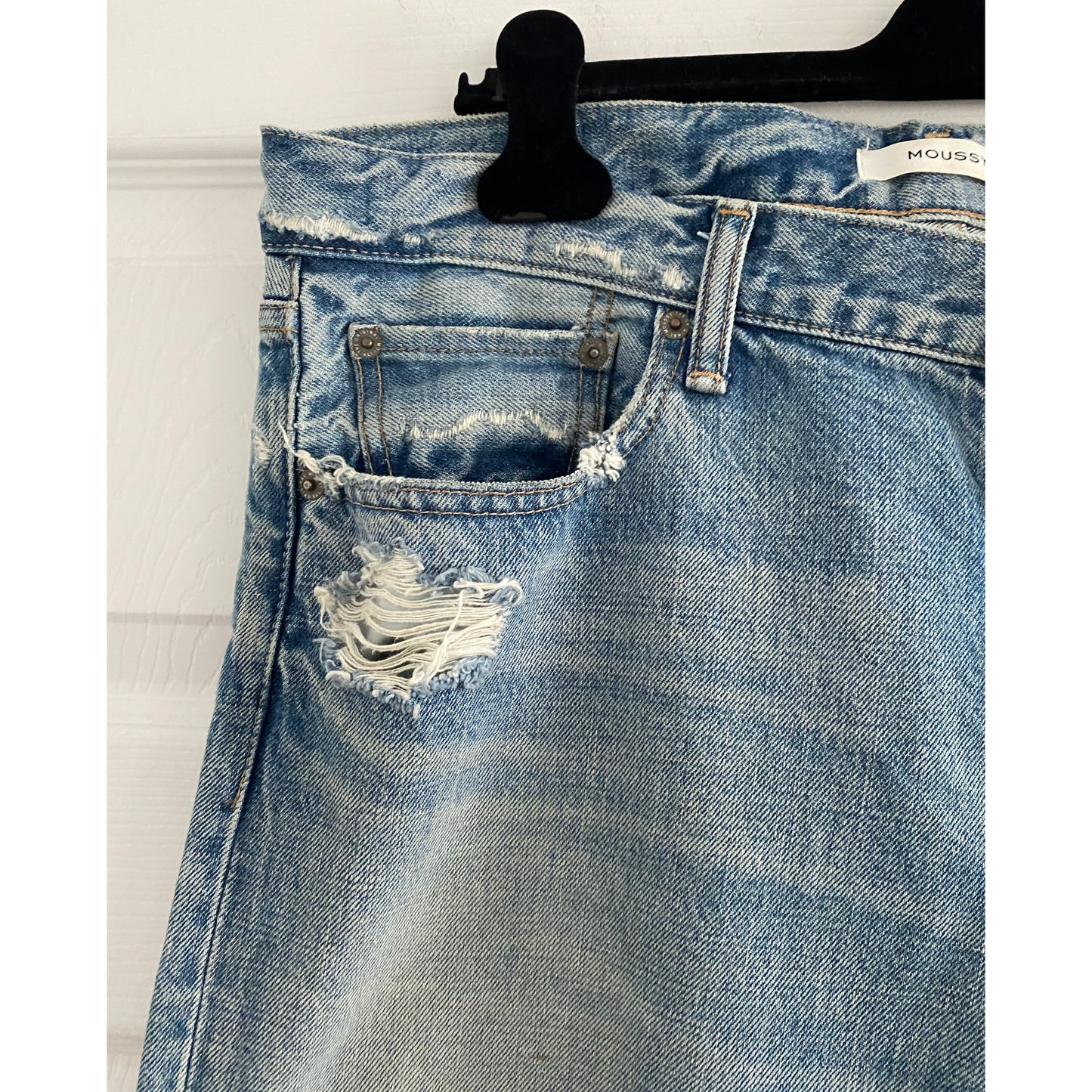 Moussy "McAllen" Blue Jean with Ripped Knee, size 31 (fits like size 30)