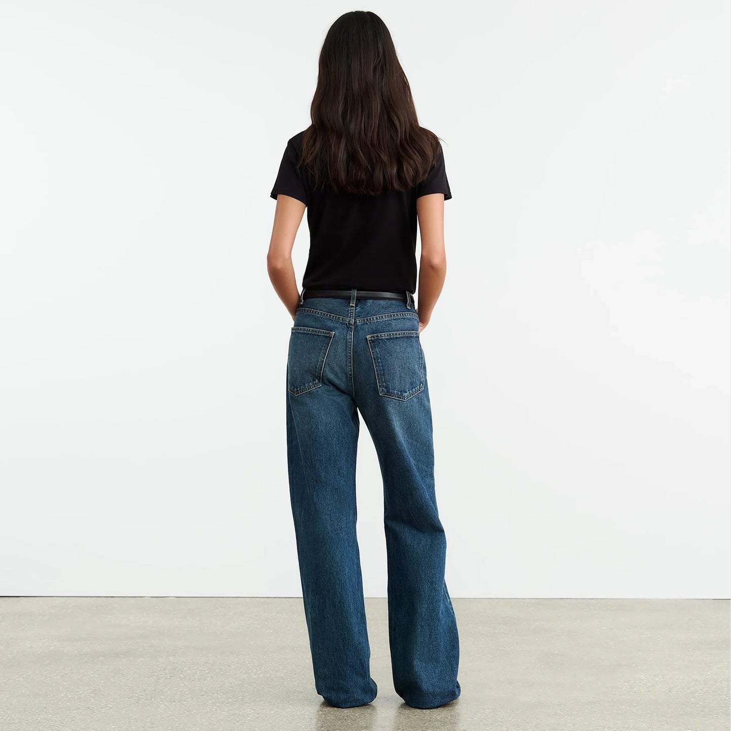 Nili Lotan "Mitchell" Jeans in Simon Wash, size 30 (fits like 30/31)