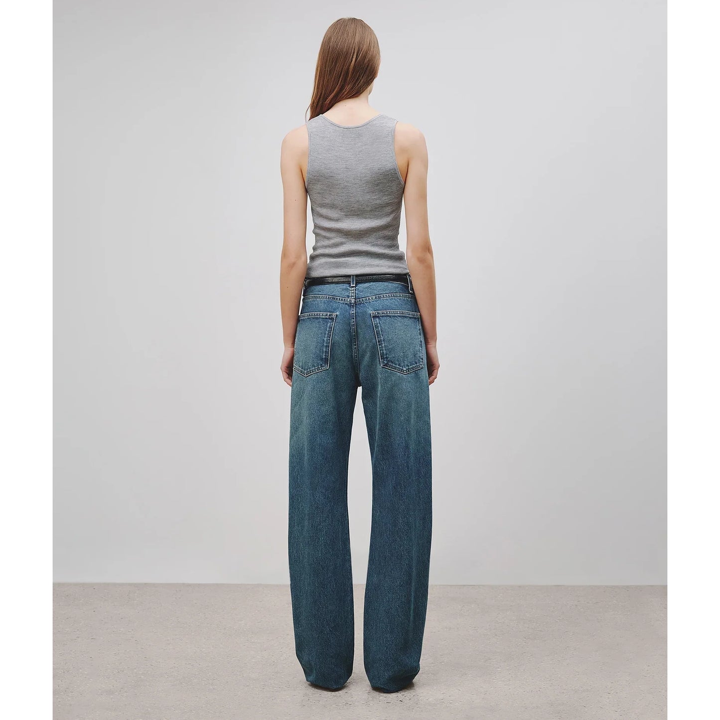 Nili Lotan "Mitchell" Jeans in Simon Wash, size 30 (fits like 30/31)