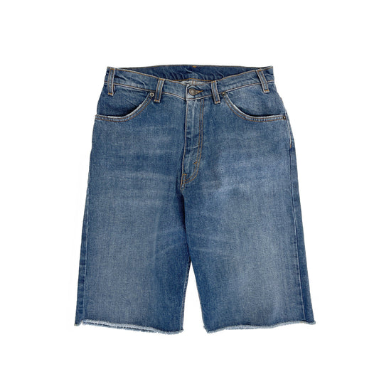 6397 cut off shorts in “clean vintage”, size medium