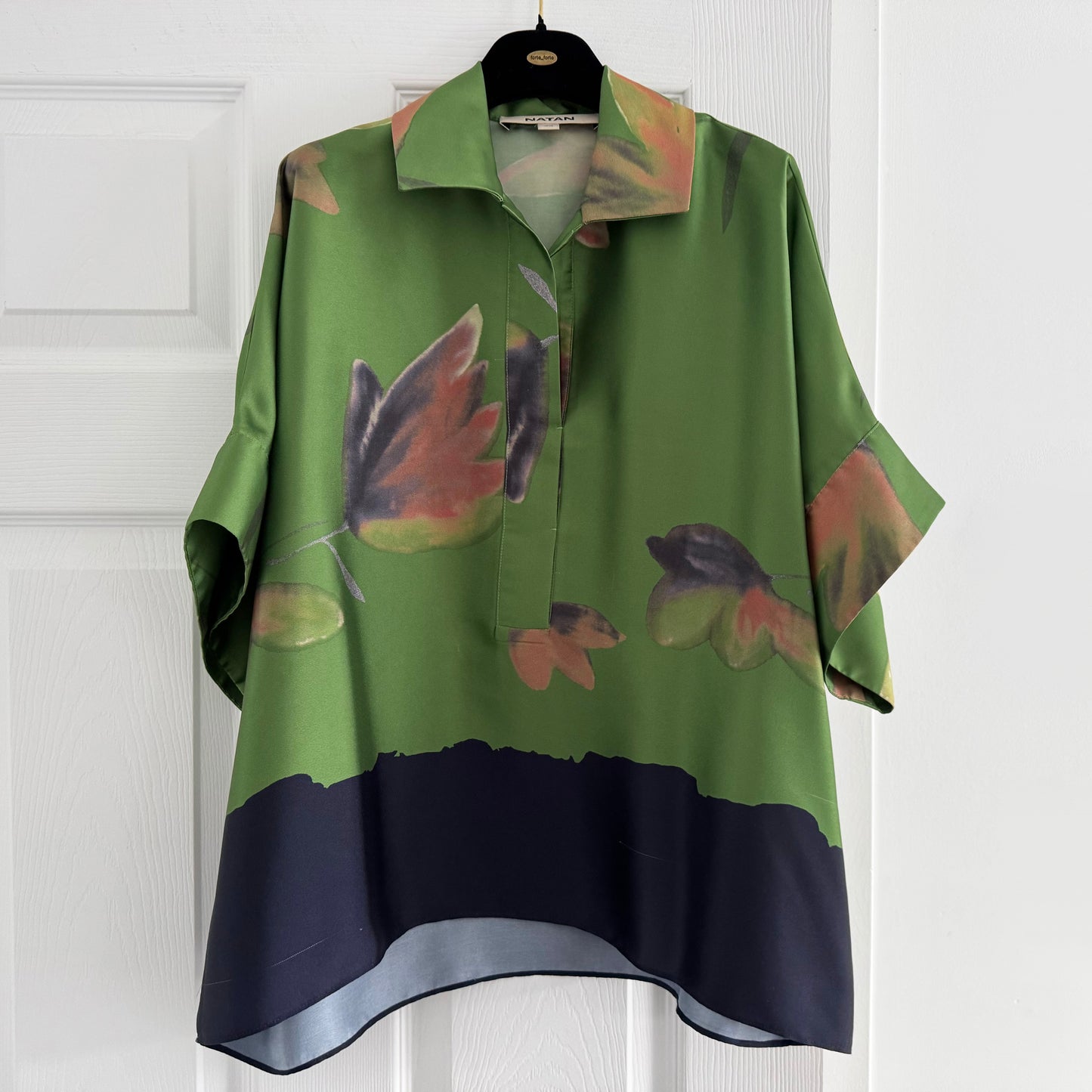Natan Printed Silk Top in Green, size 34 (fits like size small)