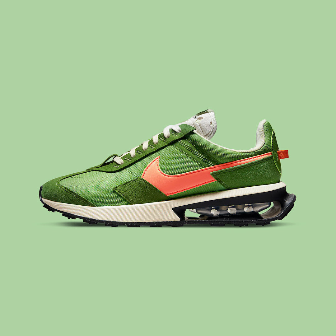 Nike Air Max Pre-Day in Chlorophyll/Camellia-treeline, size 7 Mens (8.5 womens)