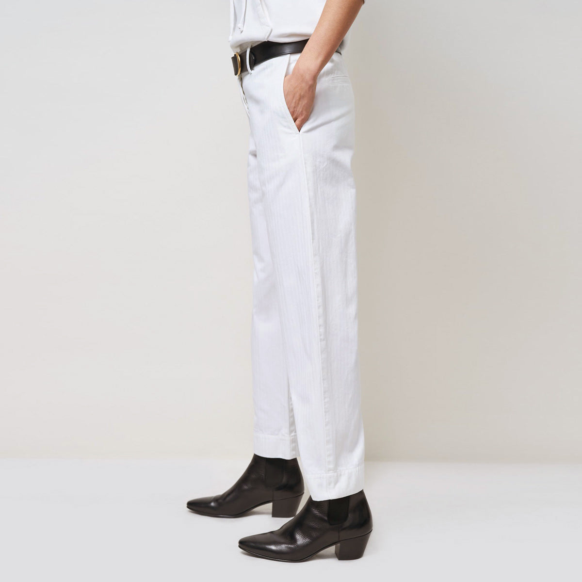 Nili Lotan "Tomboy" Cuffed Pant in White Sand, size 8