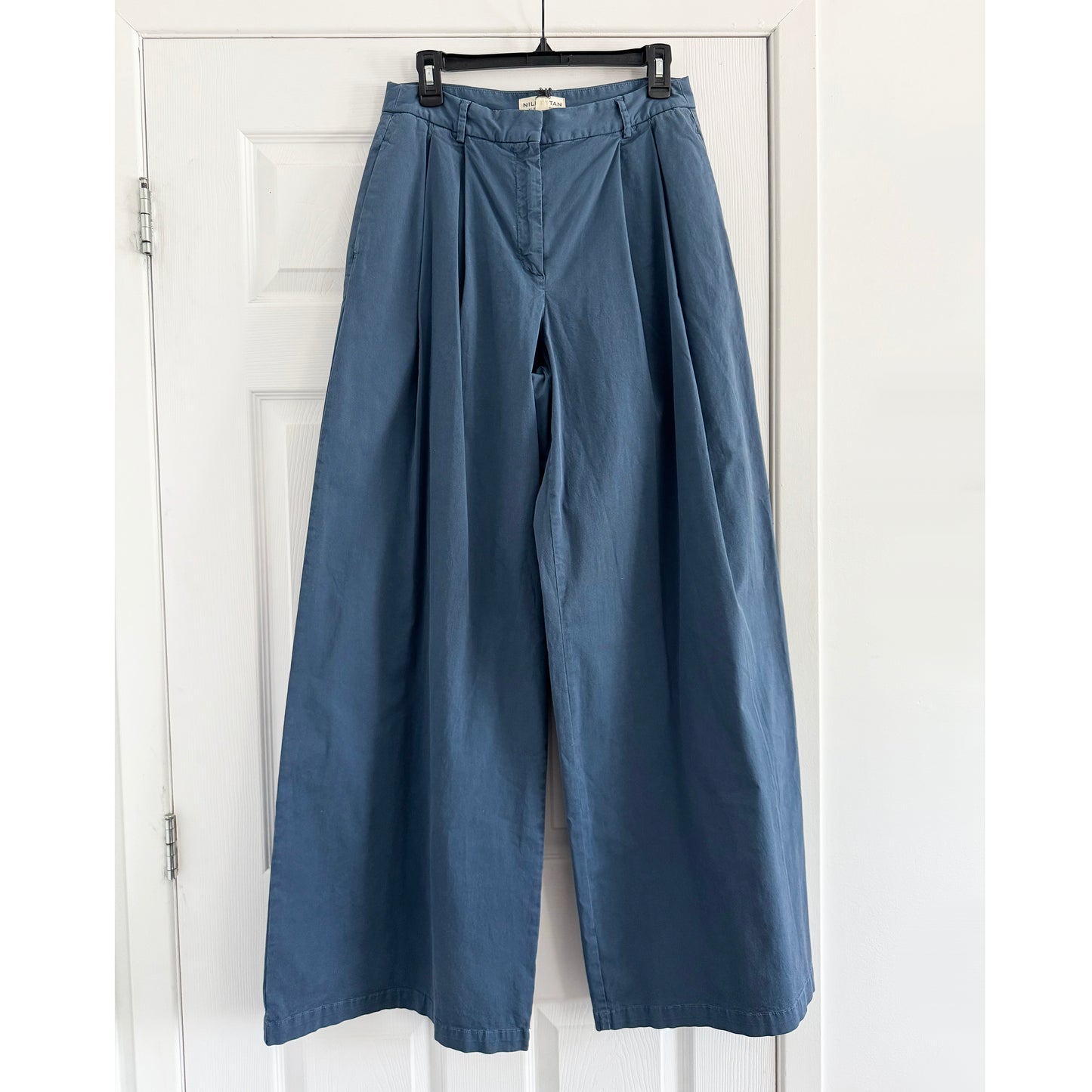Nili Lotan "Dillon" Wide Leg Pants in Blue, size 8