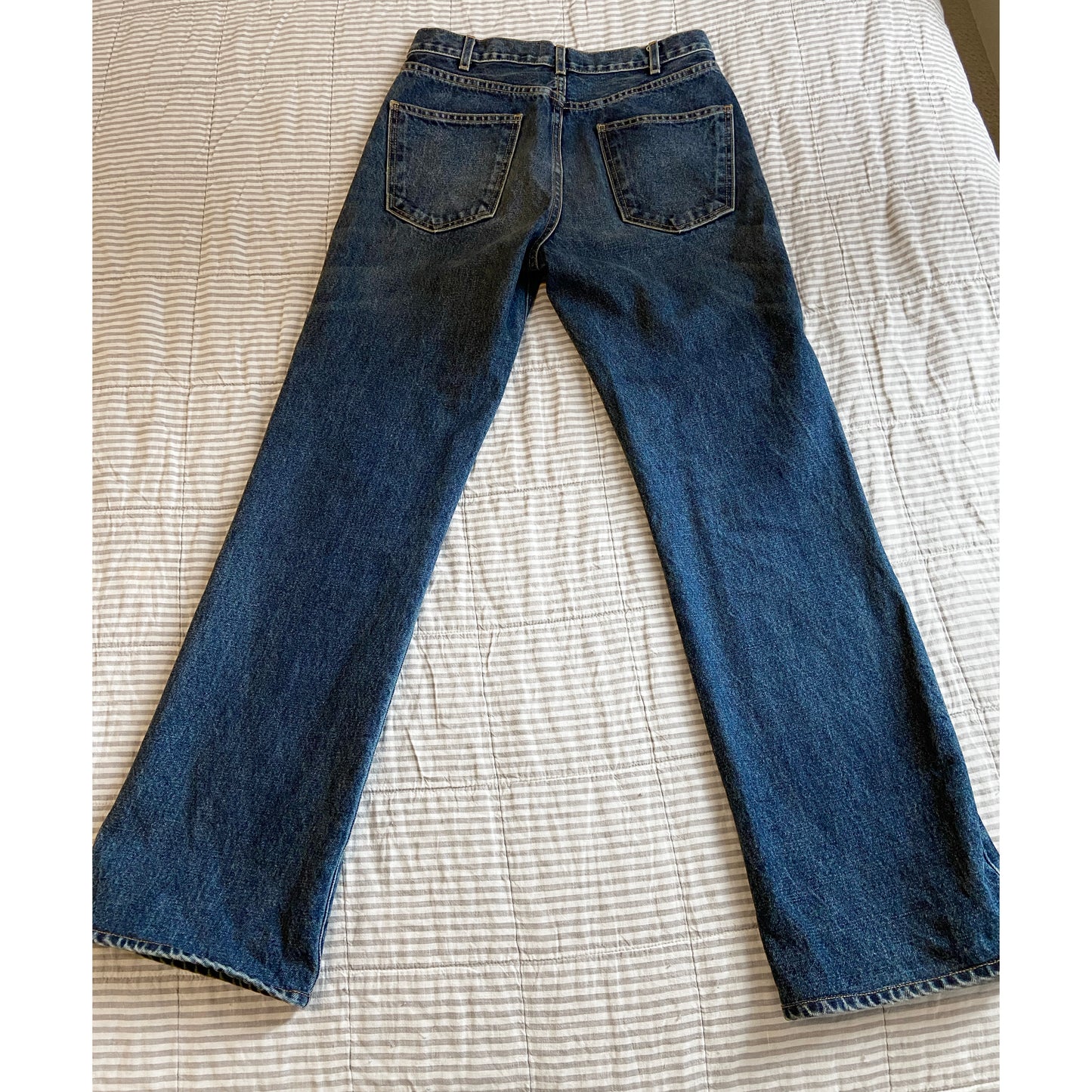 Nili Lotan "Joan" Jeans in "Simon Wash", size 28 (fits 27) **HEMMED**