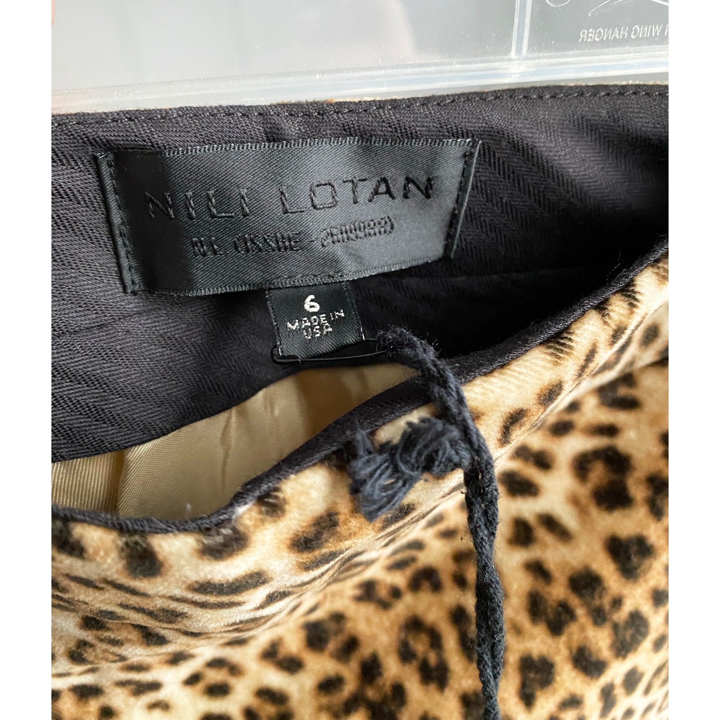 Nili Lotan "Rivoli" leopard print mini skirt, size 6. Fits like a slim size 4