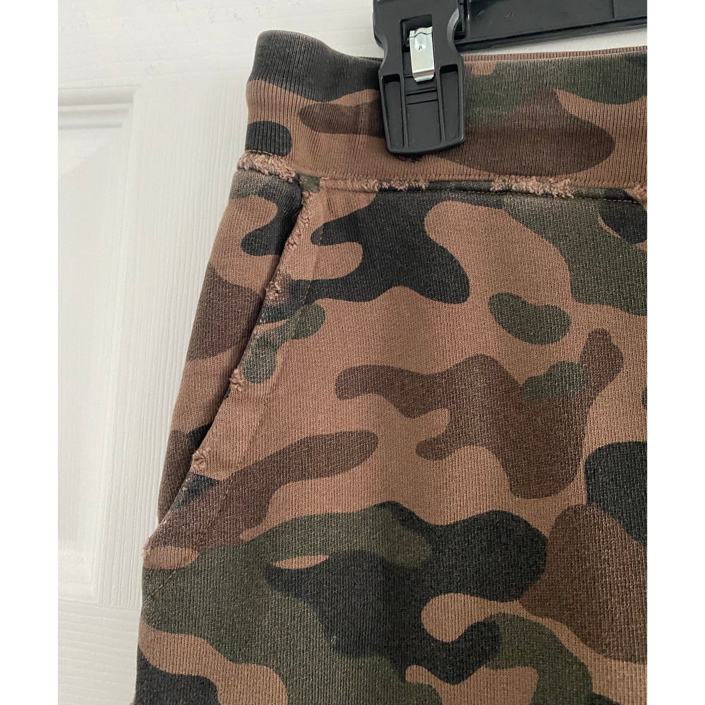 Nili Lotan "Nolan" Sweatpant in Brown Camo Print, size Small