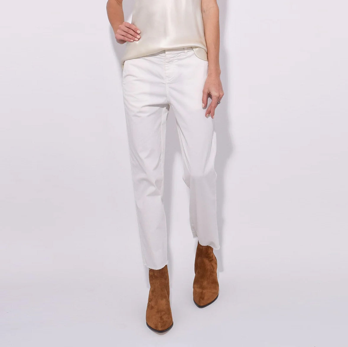 Nili Lotan "Montauk" Pant in Eggshell, size 6