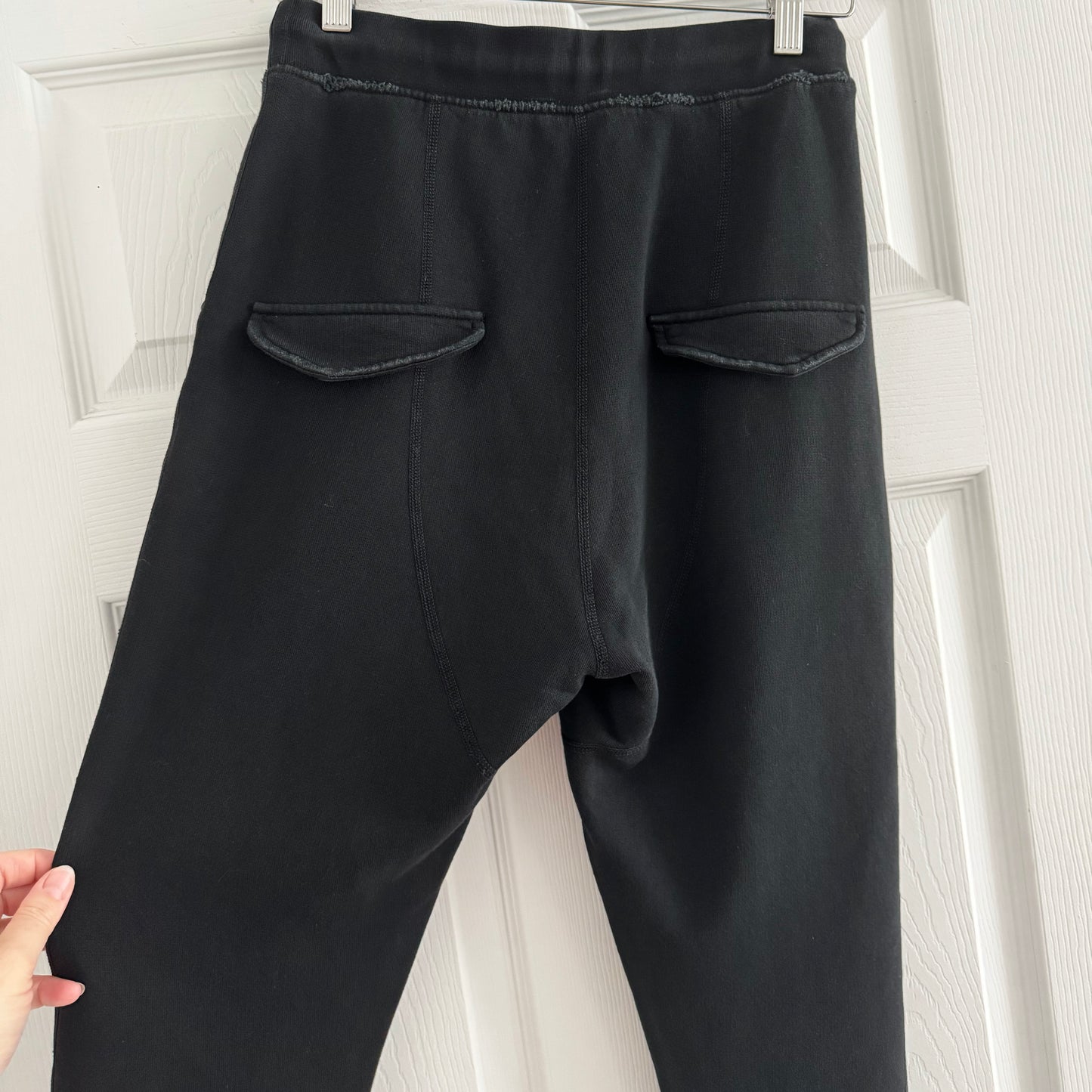 Pantalon de survêtement Nili Lotan Nolan en noir délavé, taille L (convient à M/L)