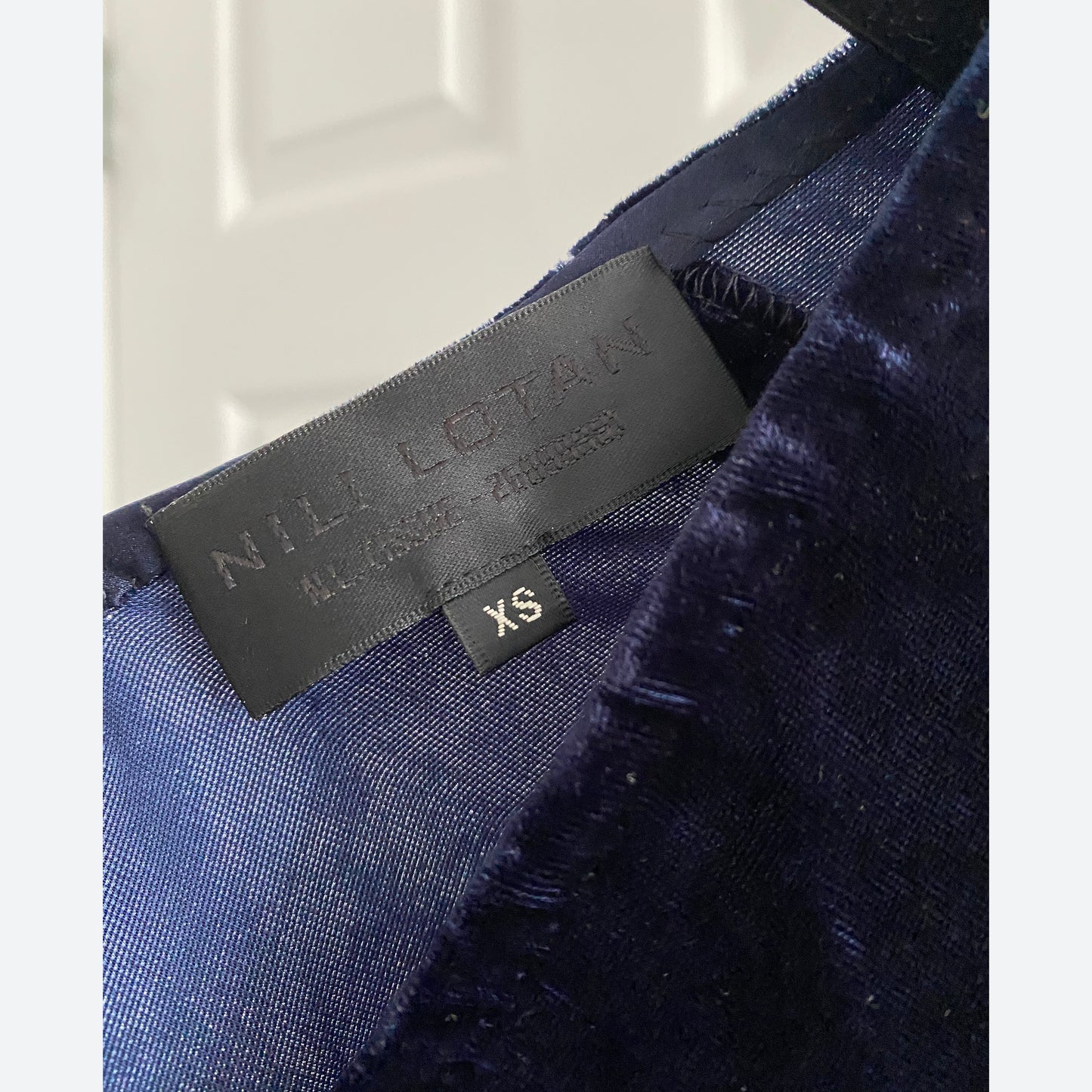 Nili Lotan "Rochelle" Velvet Dress in Navy, size XS (fits XS-S)