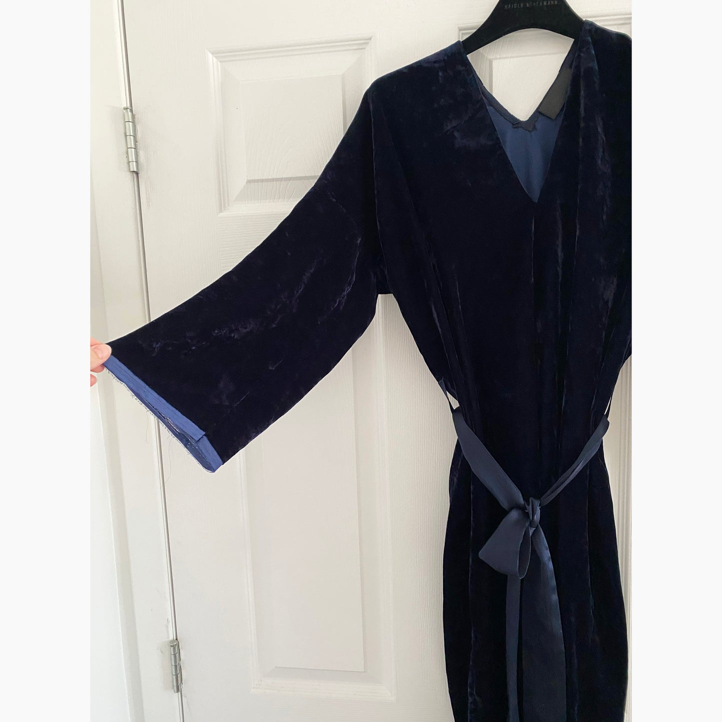 Nili Lotan "Rochelle" Velvet Dress in Navy, size XS (fits XS-S)