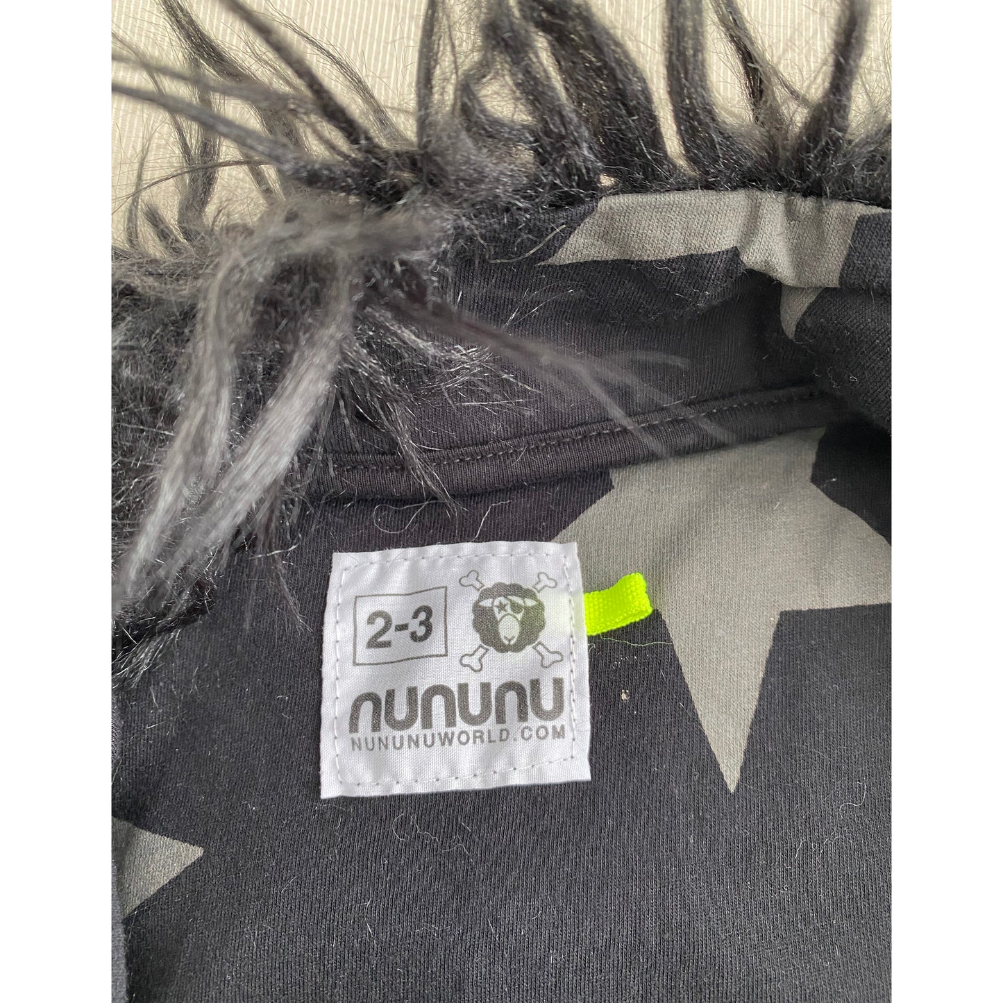 ** KIDS ** Nununu Black Faux Fur Vest, size 2/3 years