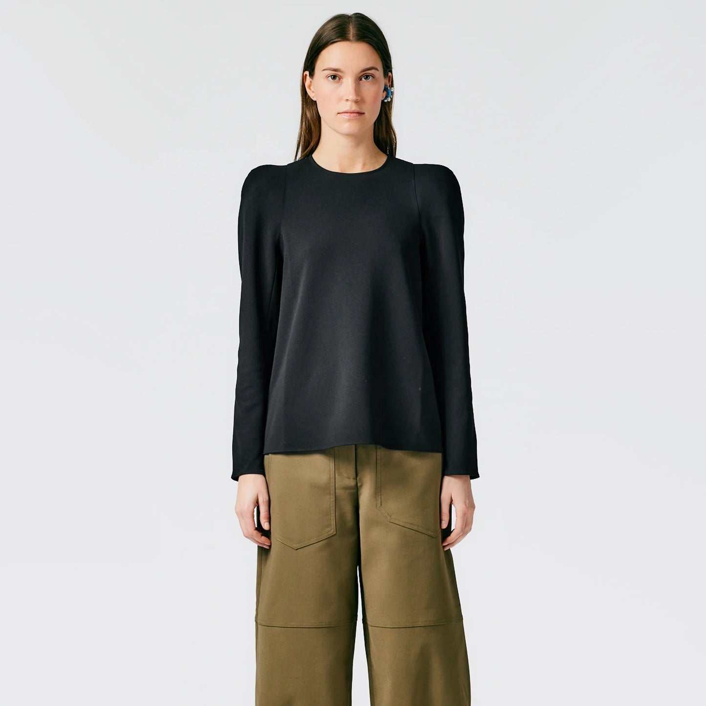 Tibi Structured Crepe Sculpted Shoulder Top in Black, size 6