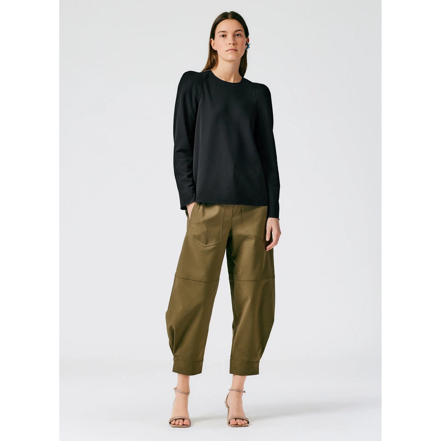 Tibi Structured Crepe Sculpted Shoulder Top in Black, size 6