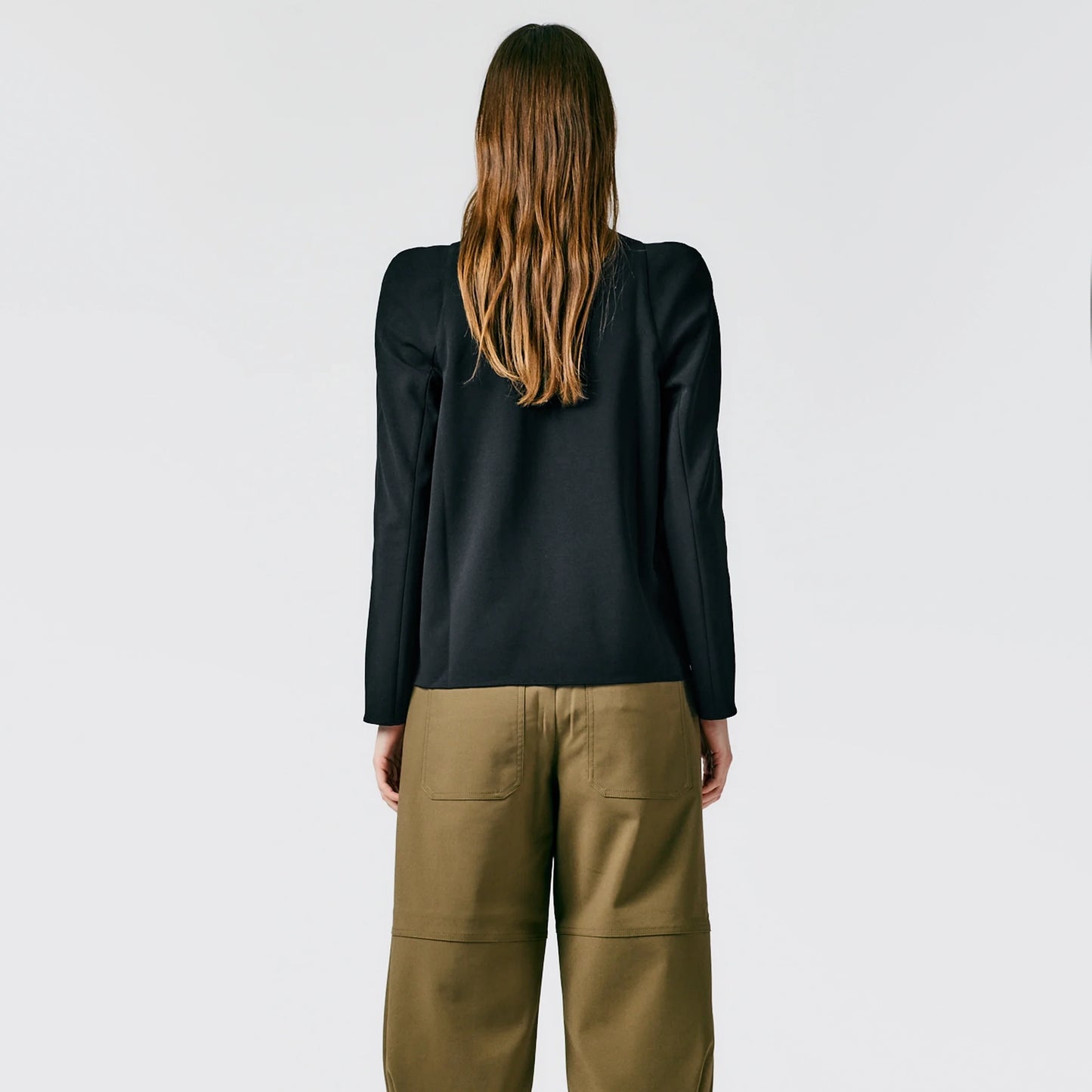 Tibi Structured Crepe Sculpted Shoulder Top in Black, size 6