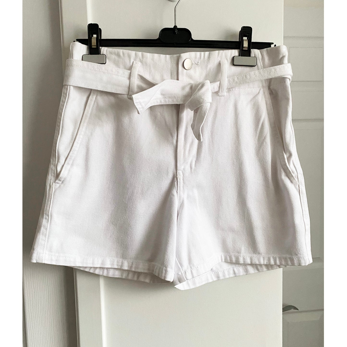 Short en jean blanc Overlover avec ceinture, taille 25