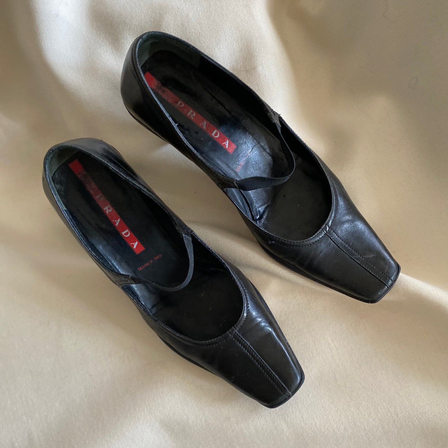 90's Vintage Prada Vintage Mary-jane pumps, size 35.5