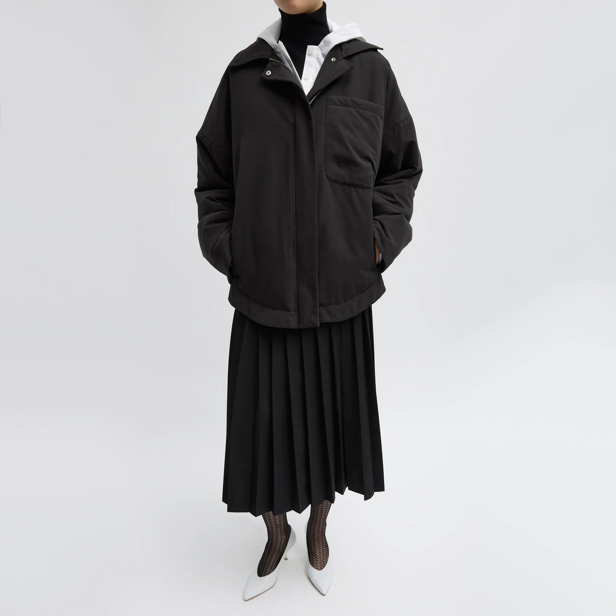 Tibi Clyde Padding Shirt Jacket in Black, size Small