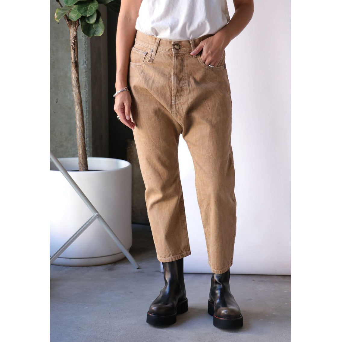 R13 tailored drop jean in "Kurtis Khaki", size 28