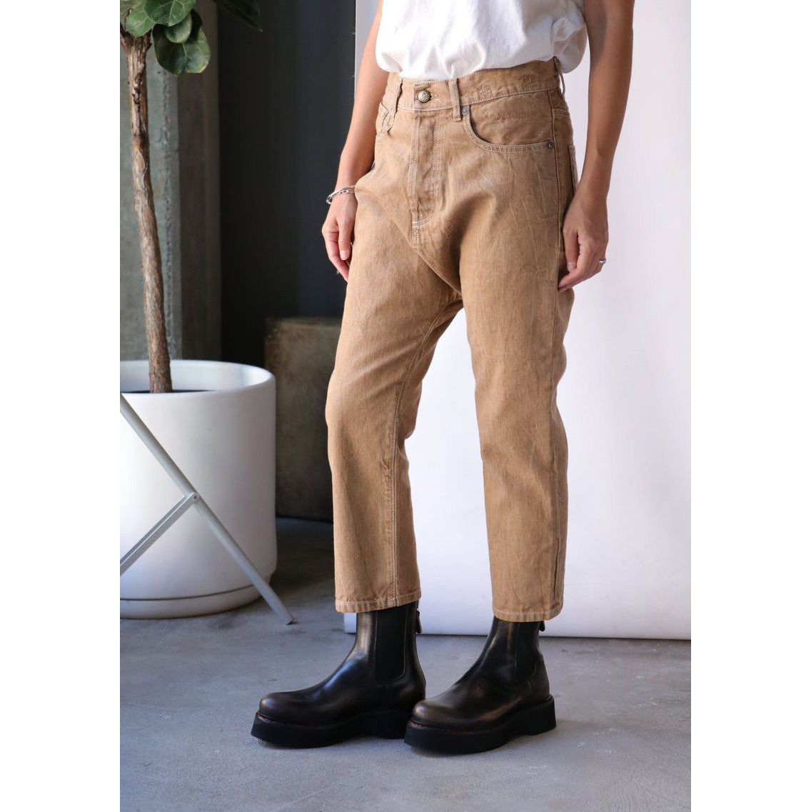 R13 tailored drop jean in "Kurtis Khaki", size 28
