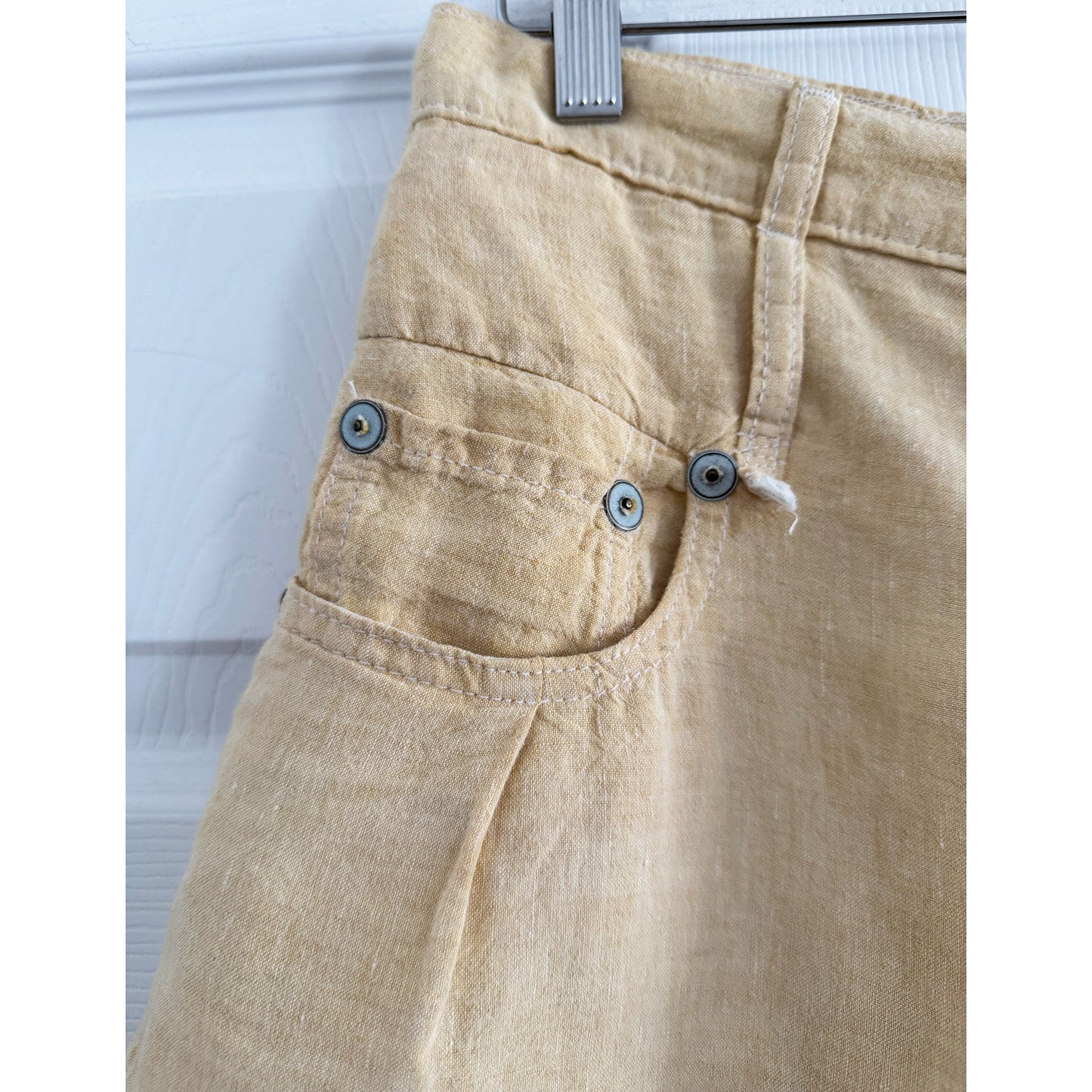 R13 "Double Loop Venti" Short in "Maize linen chambray", size 25 (fits 26 ish)