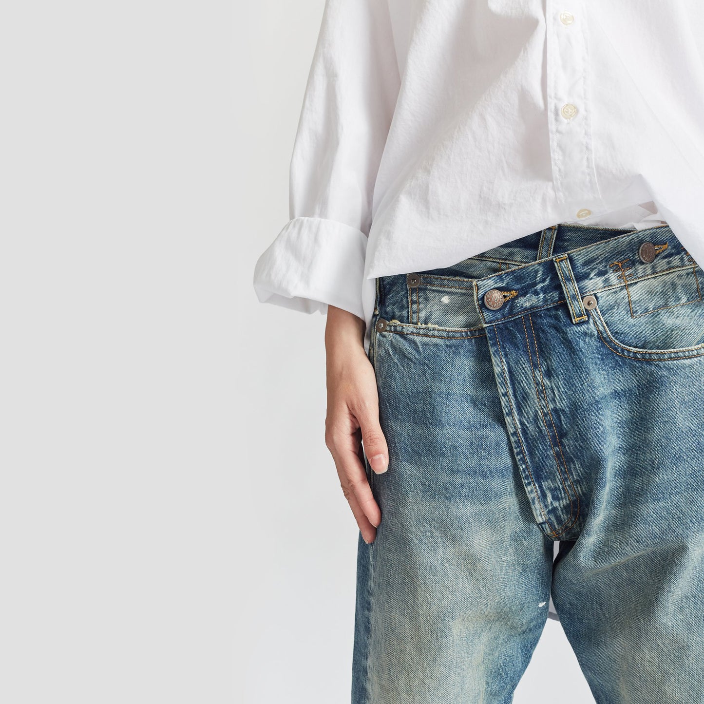 R13 Crossover Jeans in Jasper w Smudge, size 28 (fits 29)