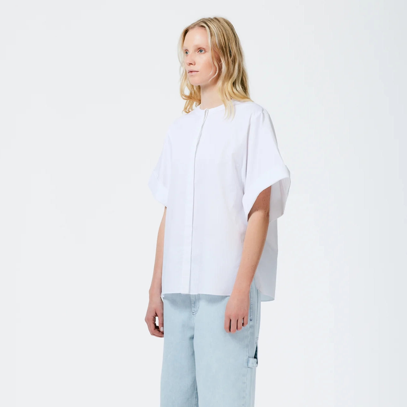 Tibi Eco Poplin Rolled Sleeve Shirt in White, size Medium