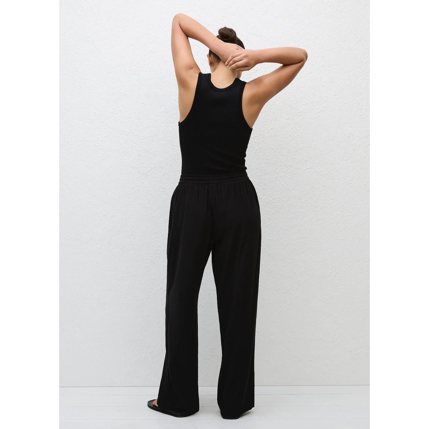 Matteau Wide Leg Silk Pants in Black, size "5" (L-Xl)