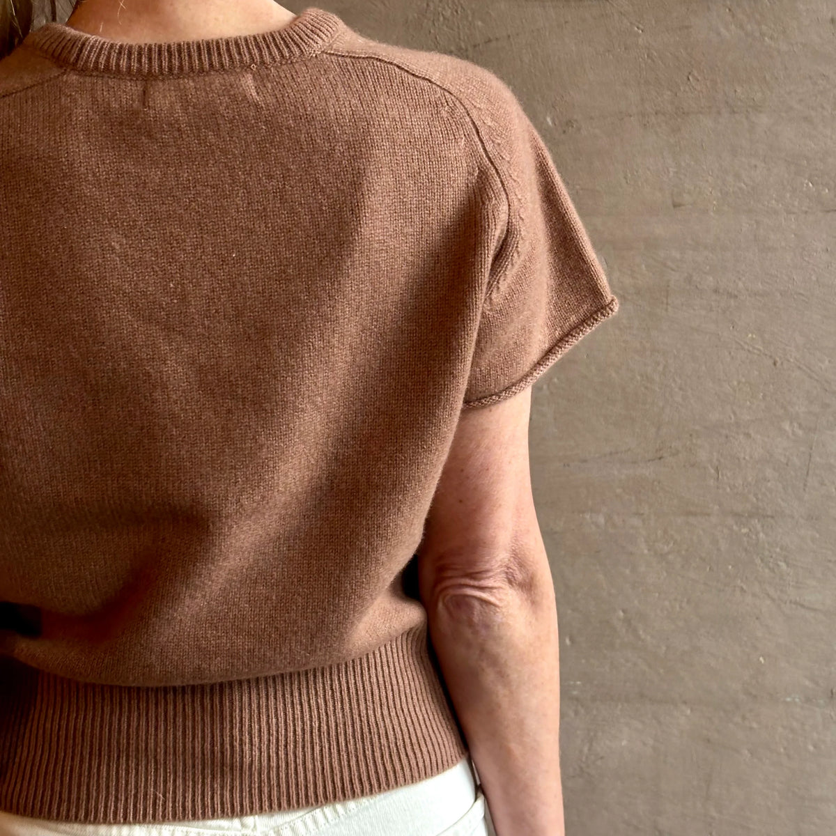 Sablyn "Jones Saddle" Raglan Cashmere Sweater in "Prairie Sand", size Medium