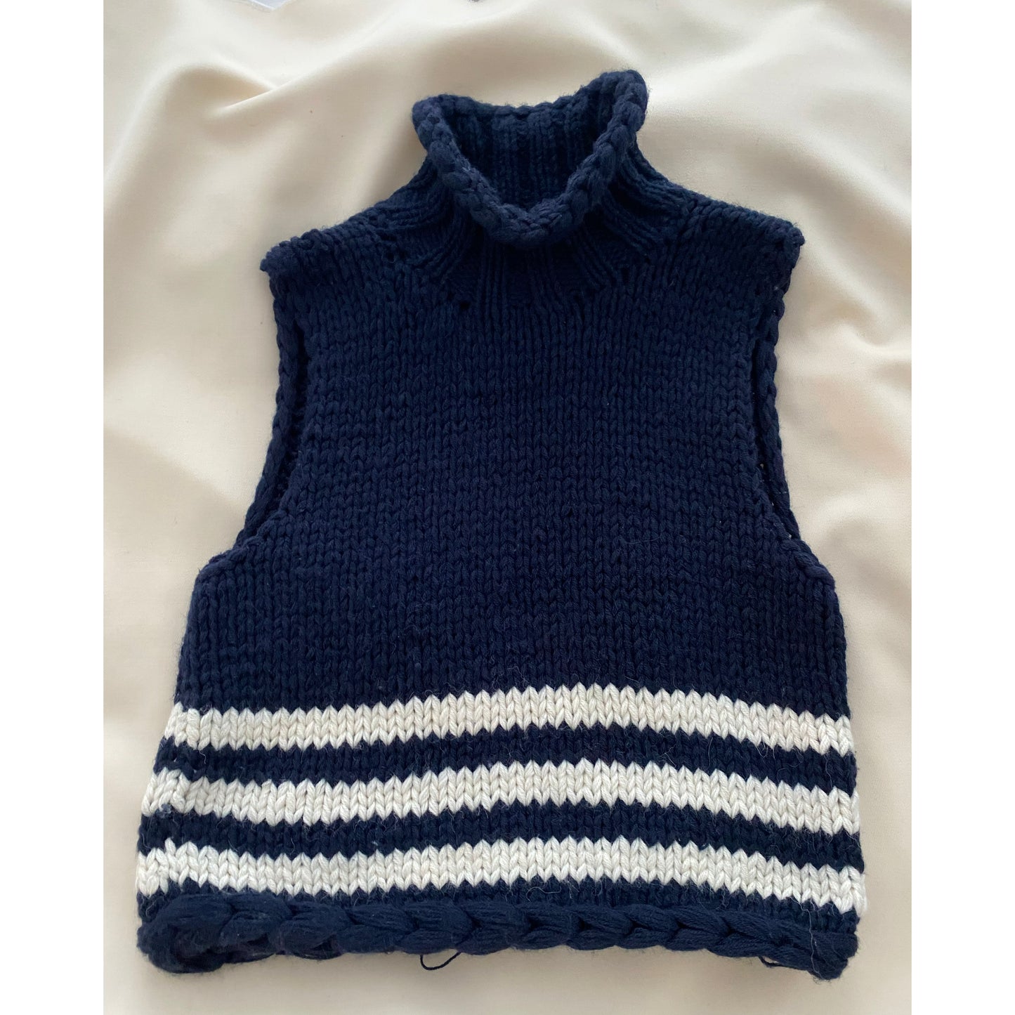 Smythe x Augden Navy Sleeveless Knit, Size Small