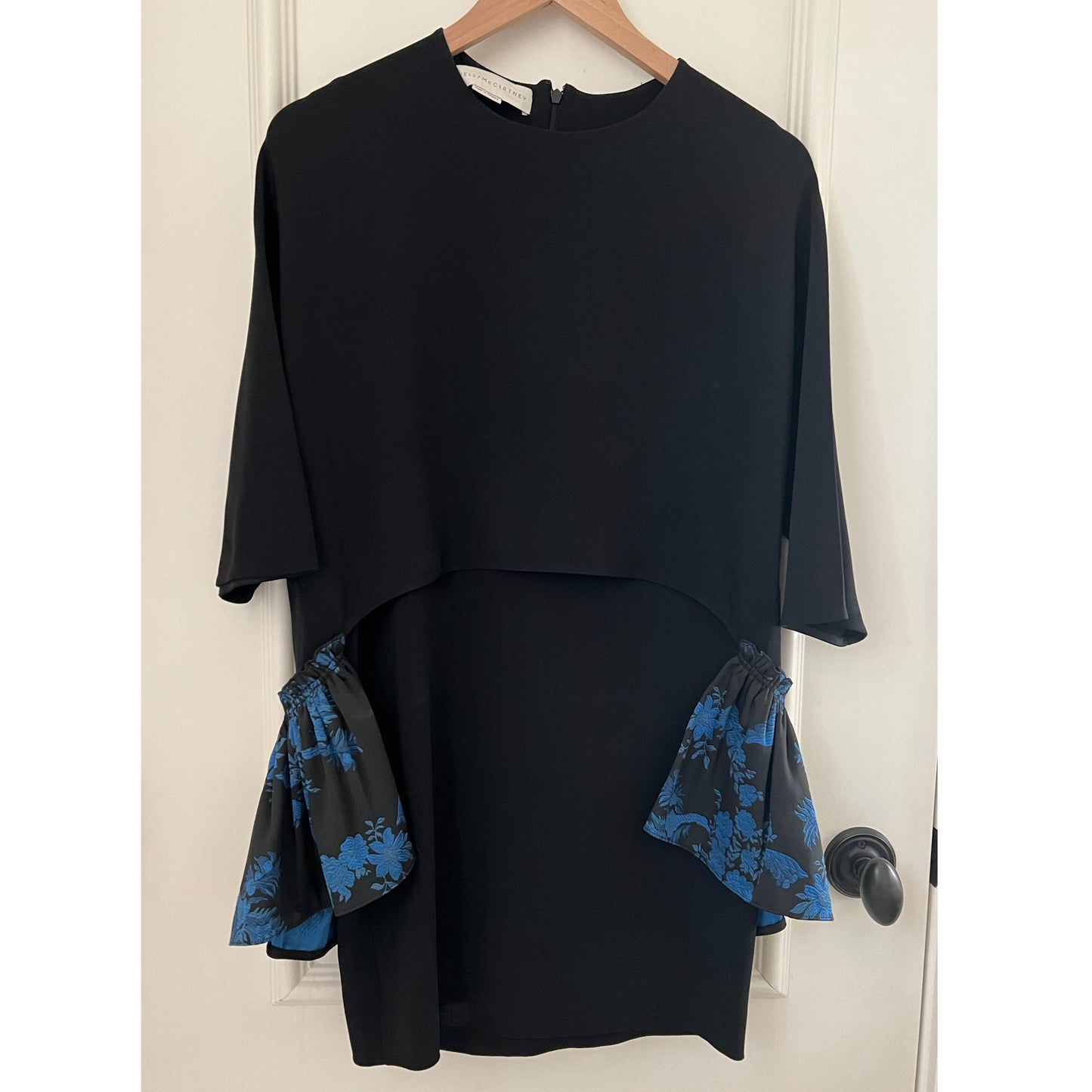 Robe Stella McCartney en crêpe à basque, taille 36 (convient à une taille 0/2)